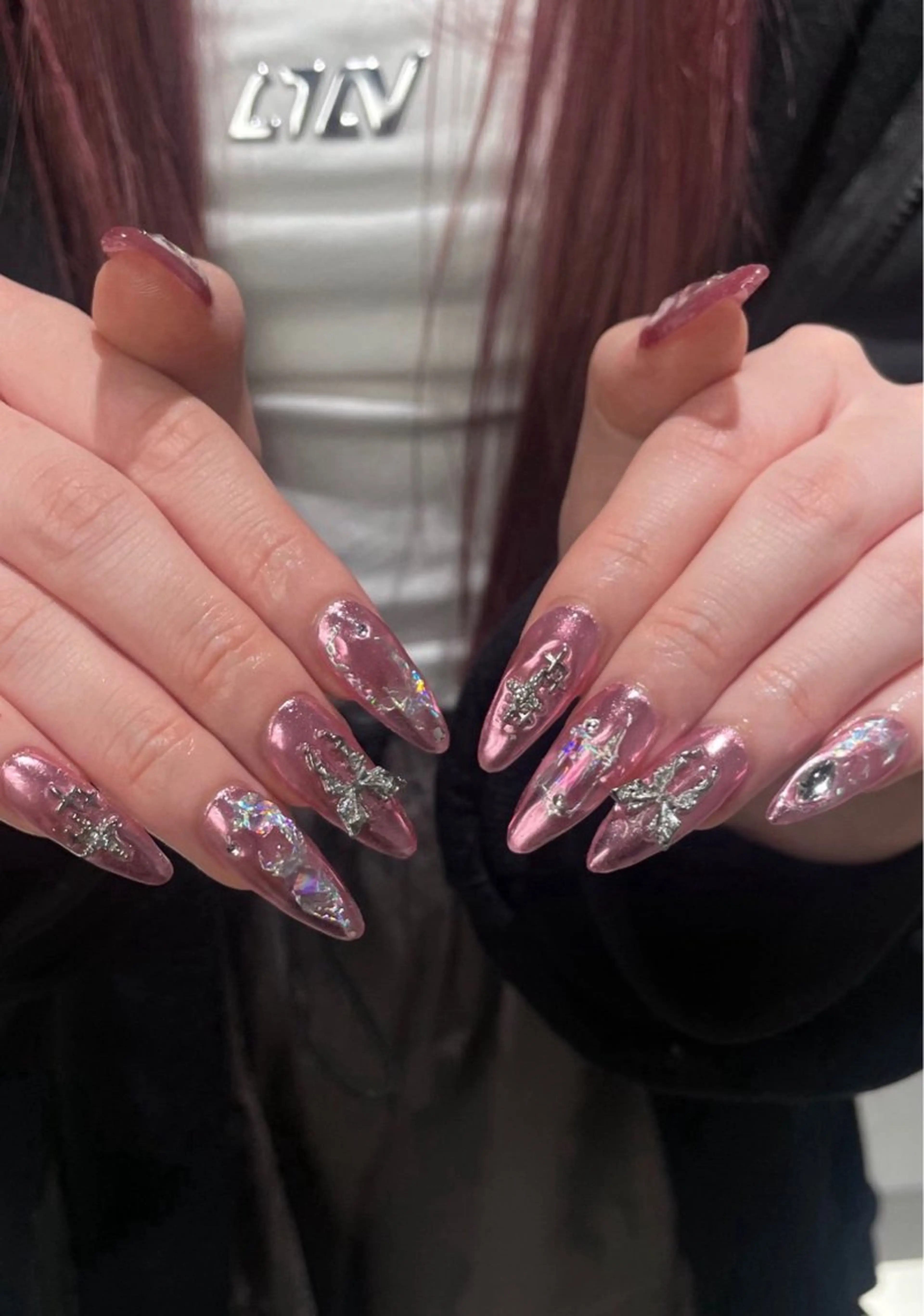 【ミラーネイル🎀】パーツ、シールの持ち込み◯の写真