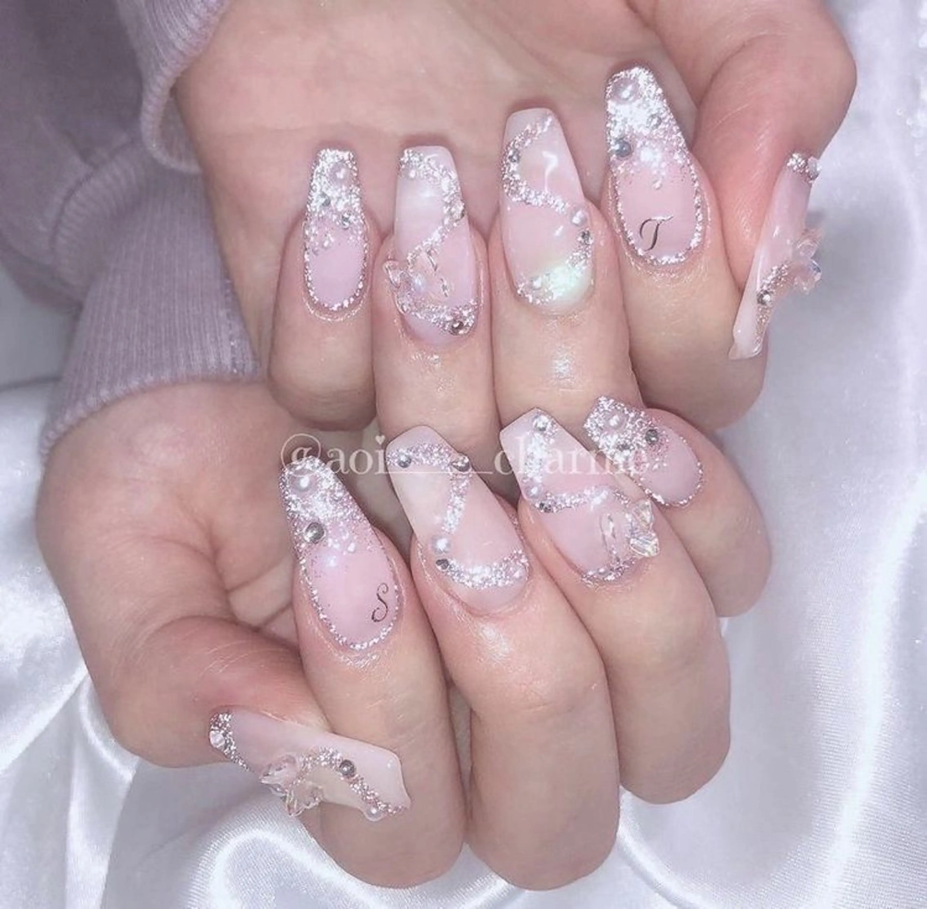 ネイル オーロラネイル チークネイル 長さ出し フットネイル フレンチネイル Lee Nails チップ長さだし専門店のネイルデザイン