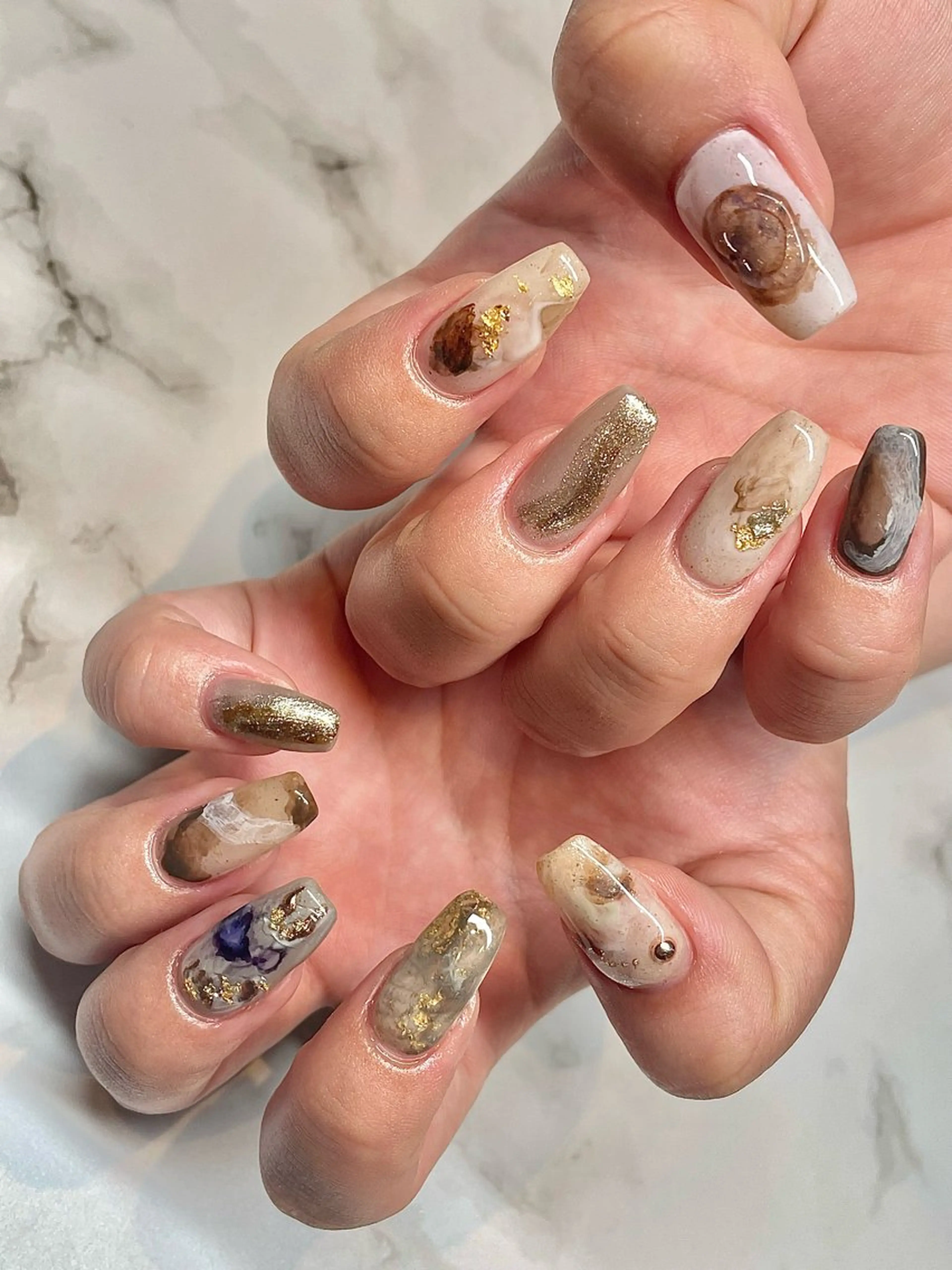 ネイル フラッシュネイル フットネイル ジェルネイル ラメ(グリッター) ラメグラデーション bea  merci所属・beamerci🌼 SHIORIのマツエク・マツパデザイン