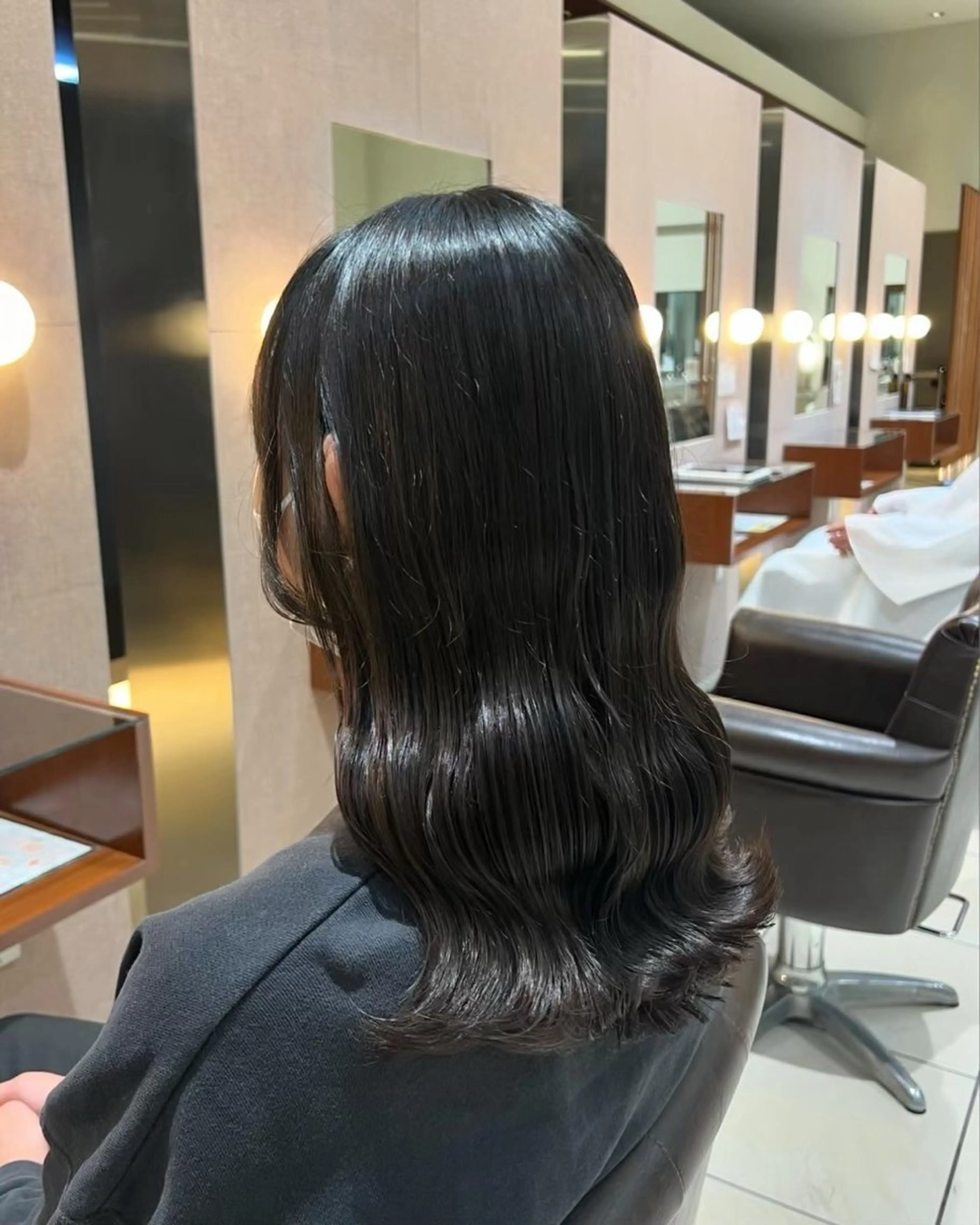 ロング カラー ブラウンカラー ダークブラウン 落合 千夏のヘアスタイル