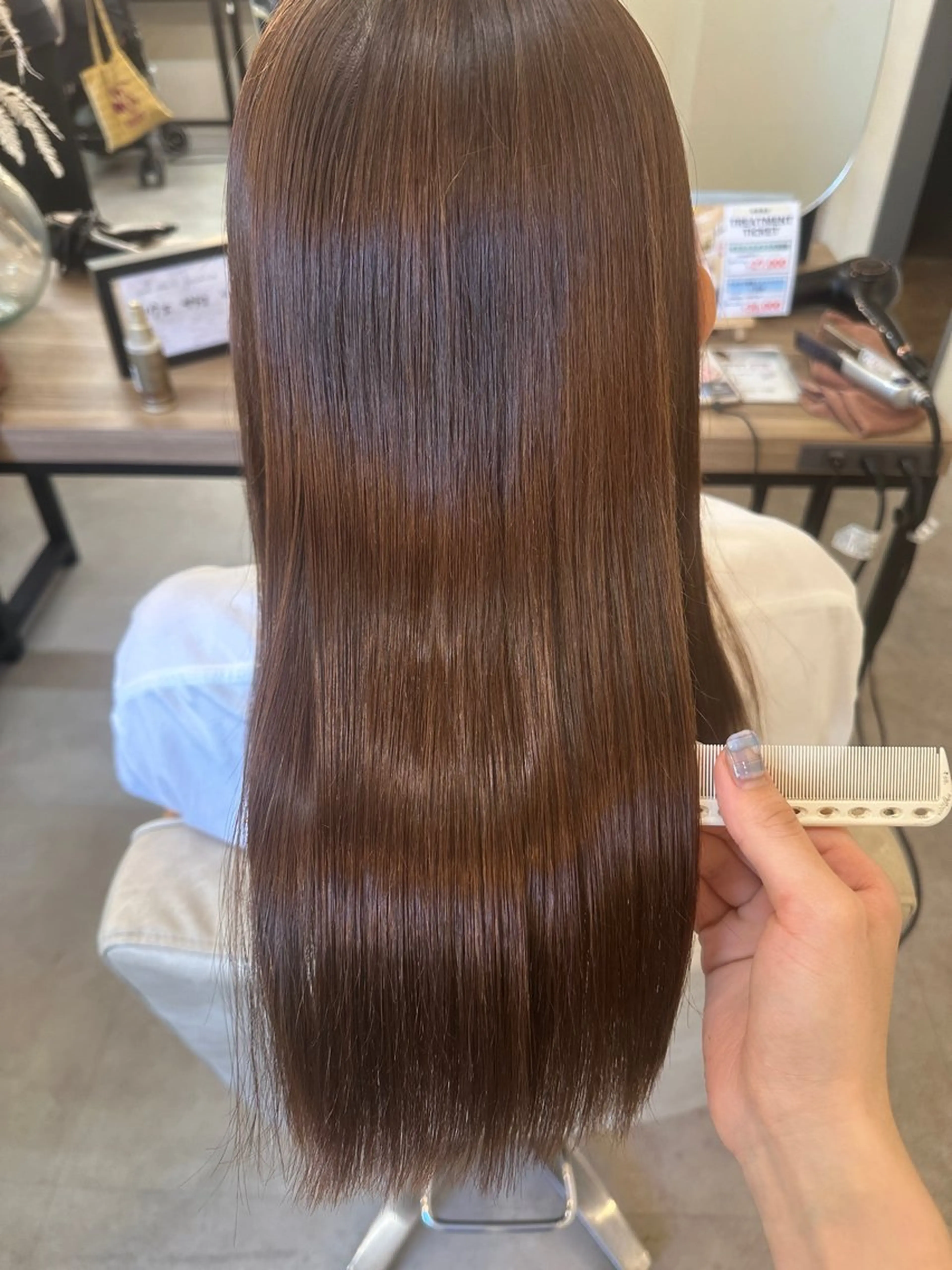 ロング 縮毛矯正 カットカラー ¥ 3000★YAEKAのヘアスタイル