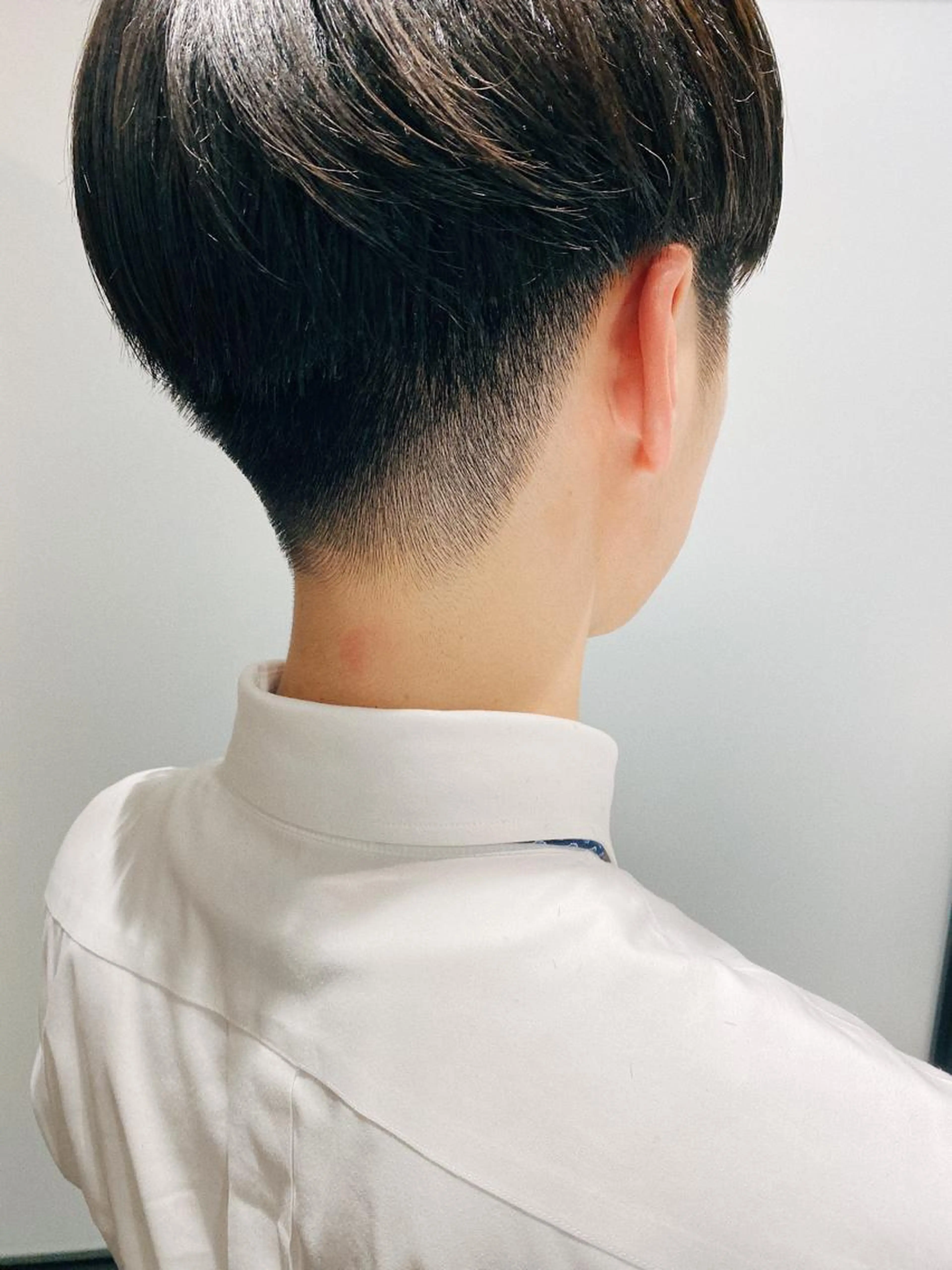 【✨😎人気NO.5😎✨】メンズカット＋メンズカラー＋眉カットの写真