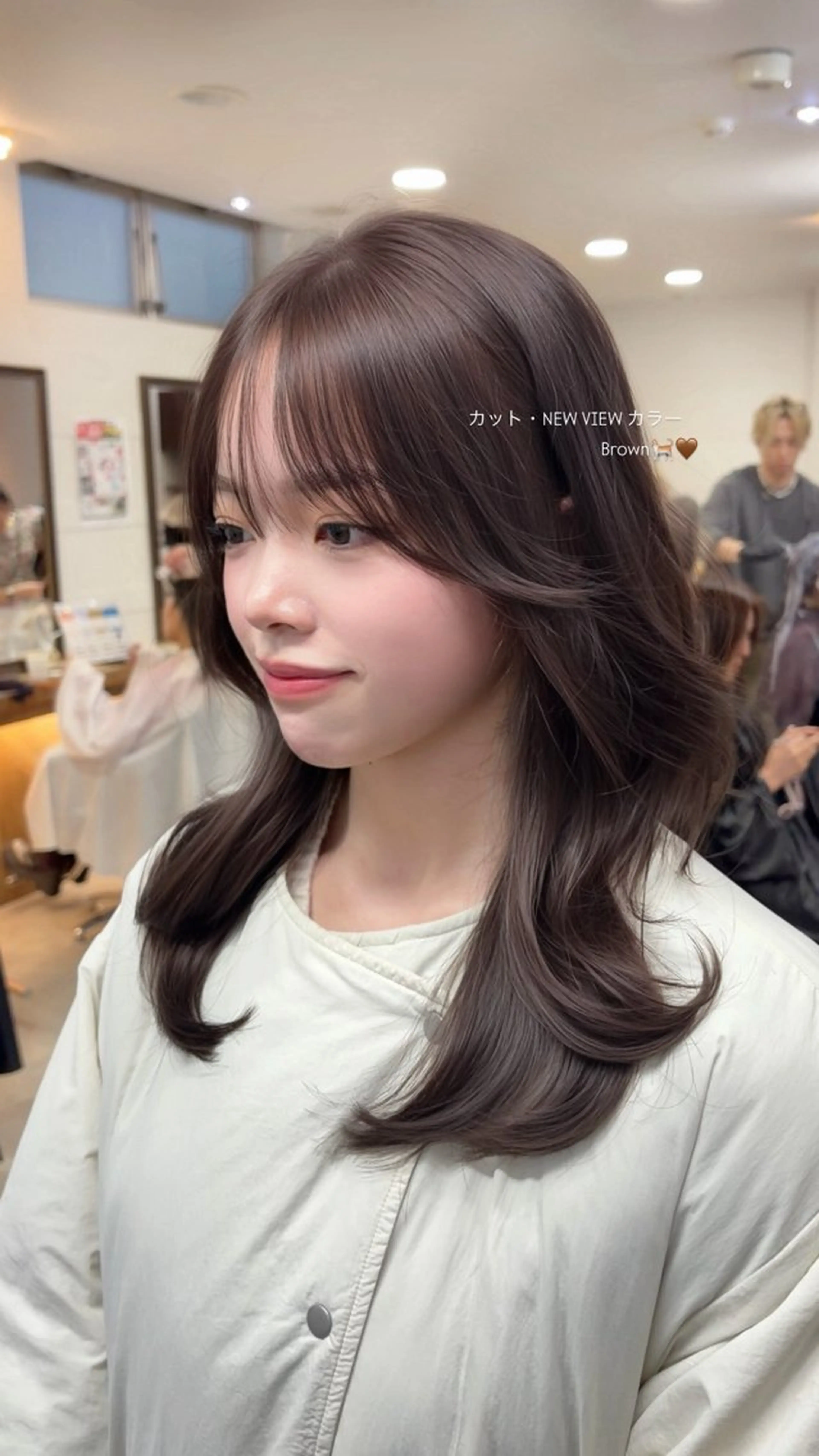 前髪+顔周りカットの写真