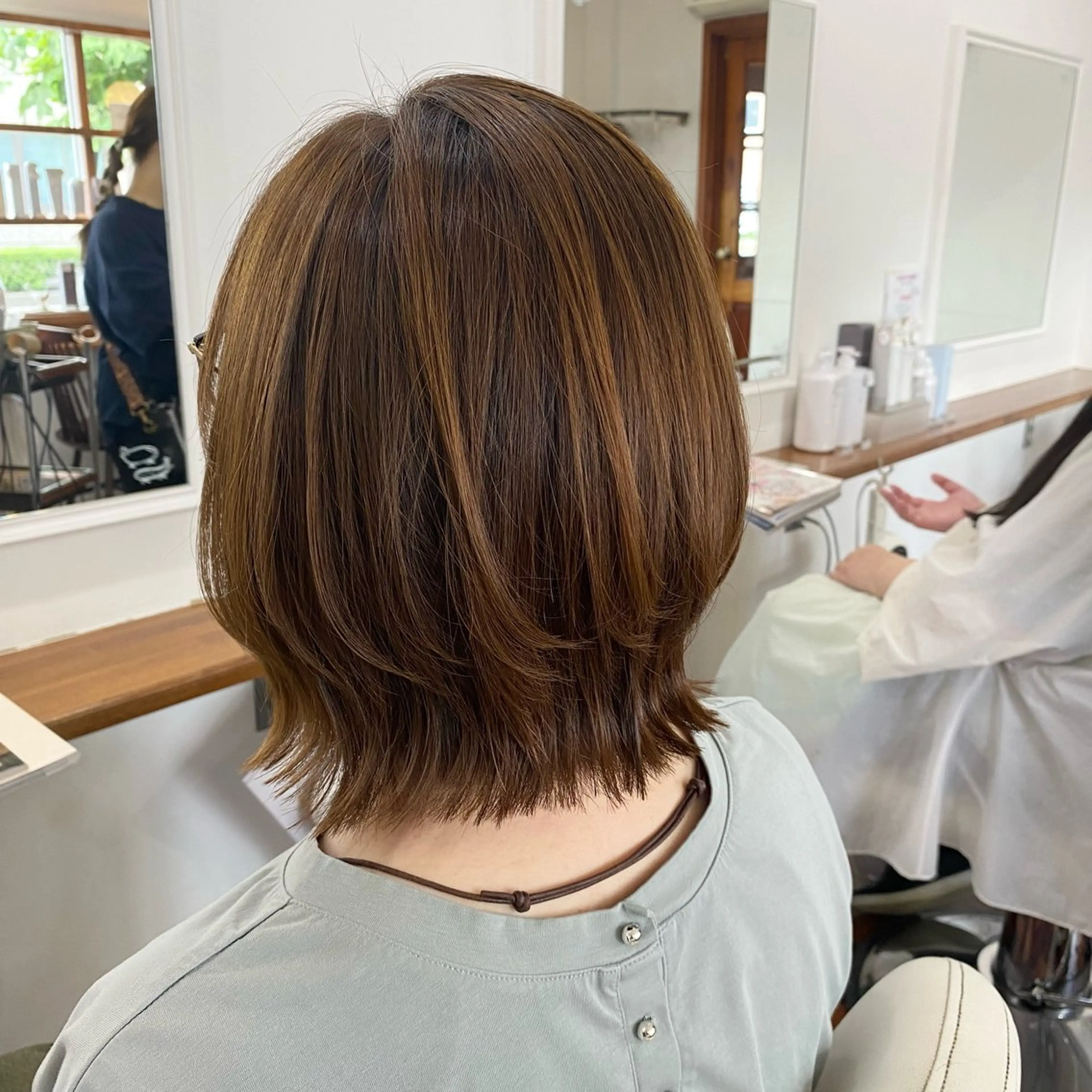 ショート レイヤーカット ヘアカラー トリートメント Kazaoka Saraのヘアスタイル
