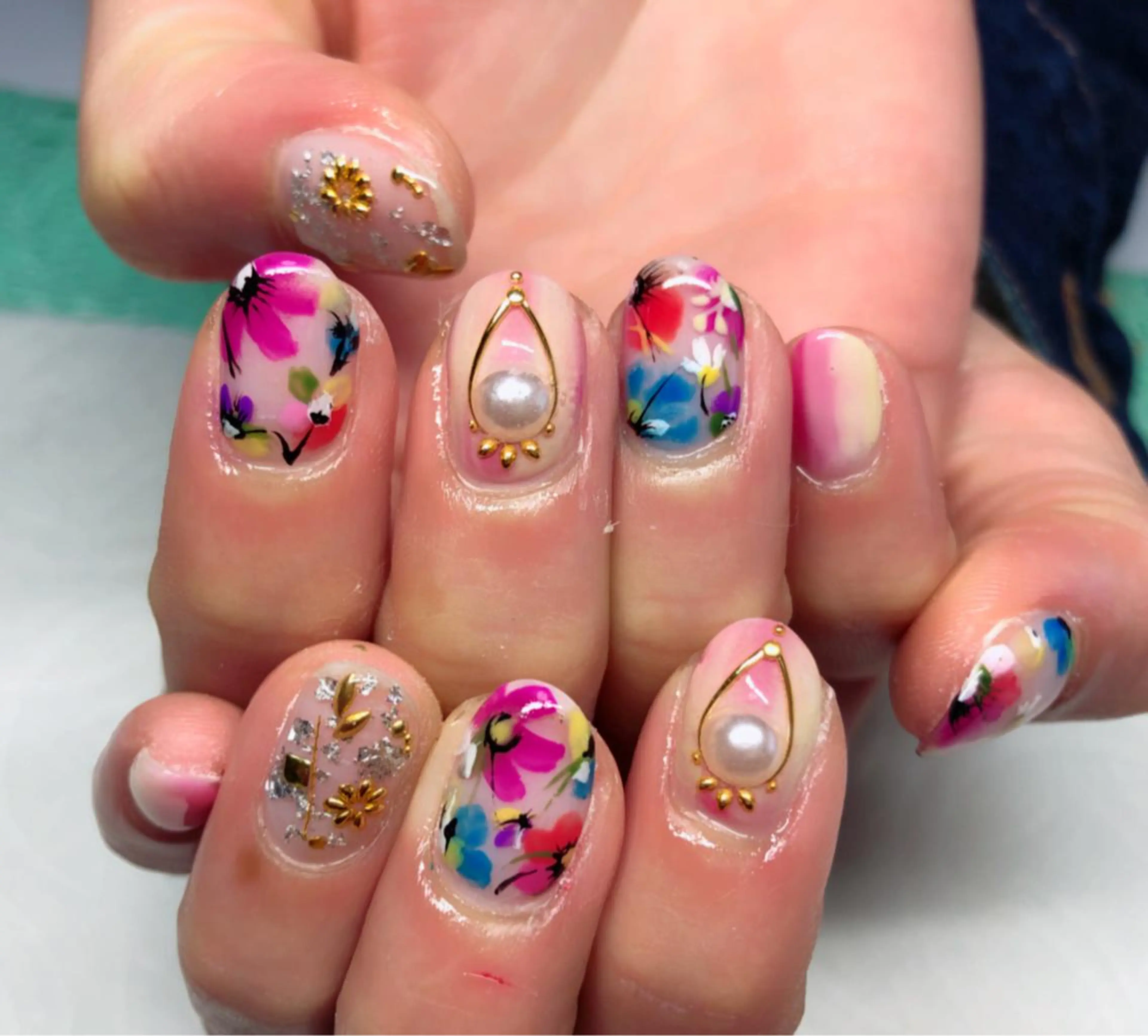 ネイル Li'leaNail AINAのネイルデザイン