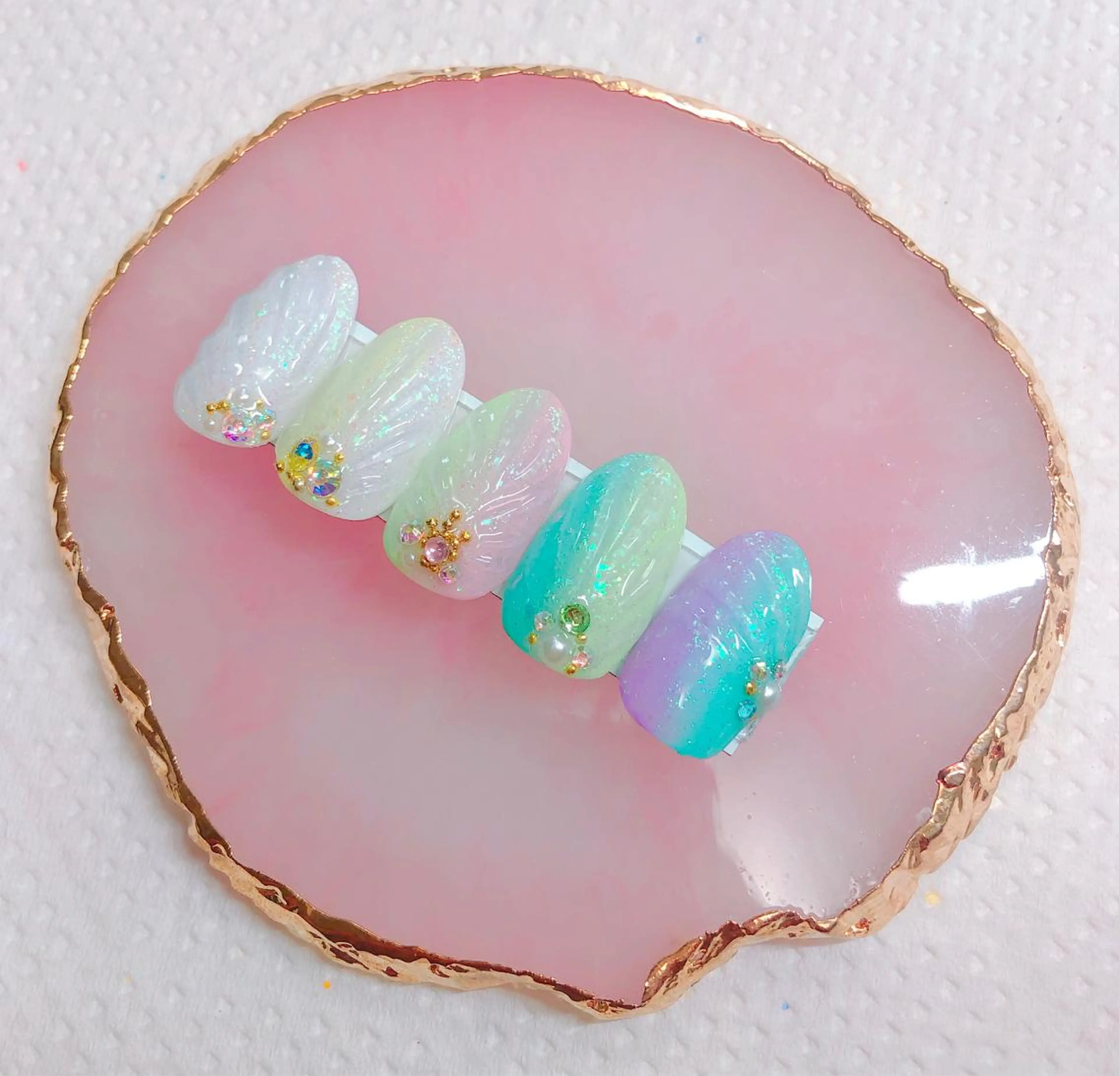 ネイル CROWN プライベートサロンのネイルデザイン