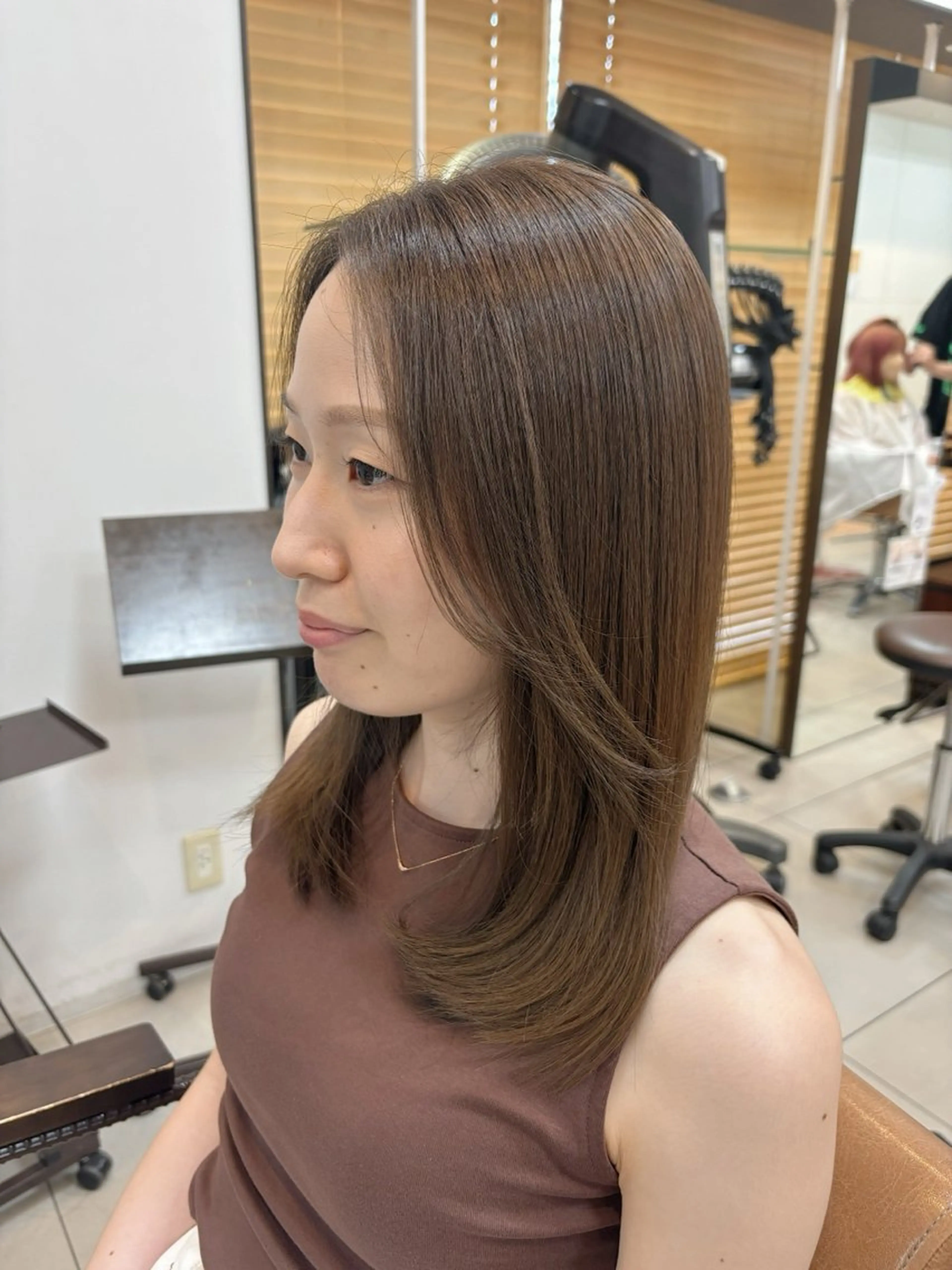 ミディアム カラー ベージュカラー カット ヘアカラー トリートメント 頭皮×髪質改善 透明感カラー💎中村のヘアスタイル