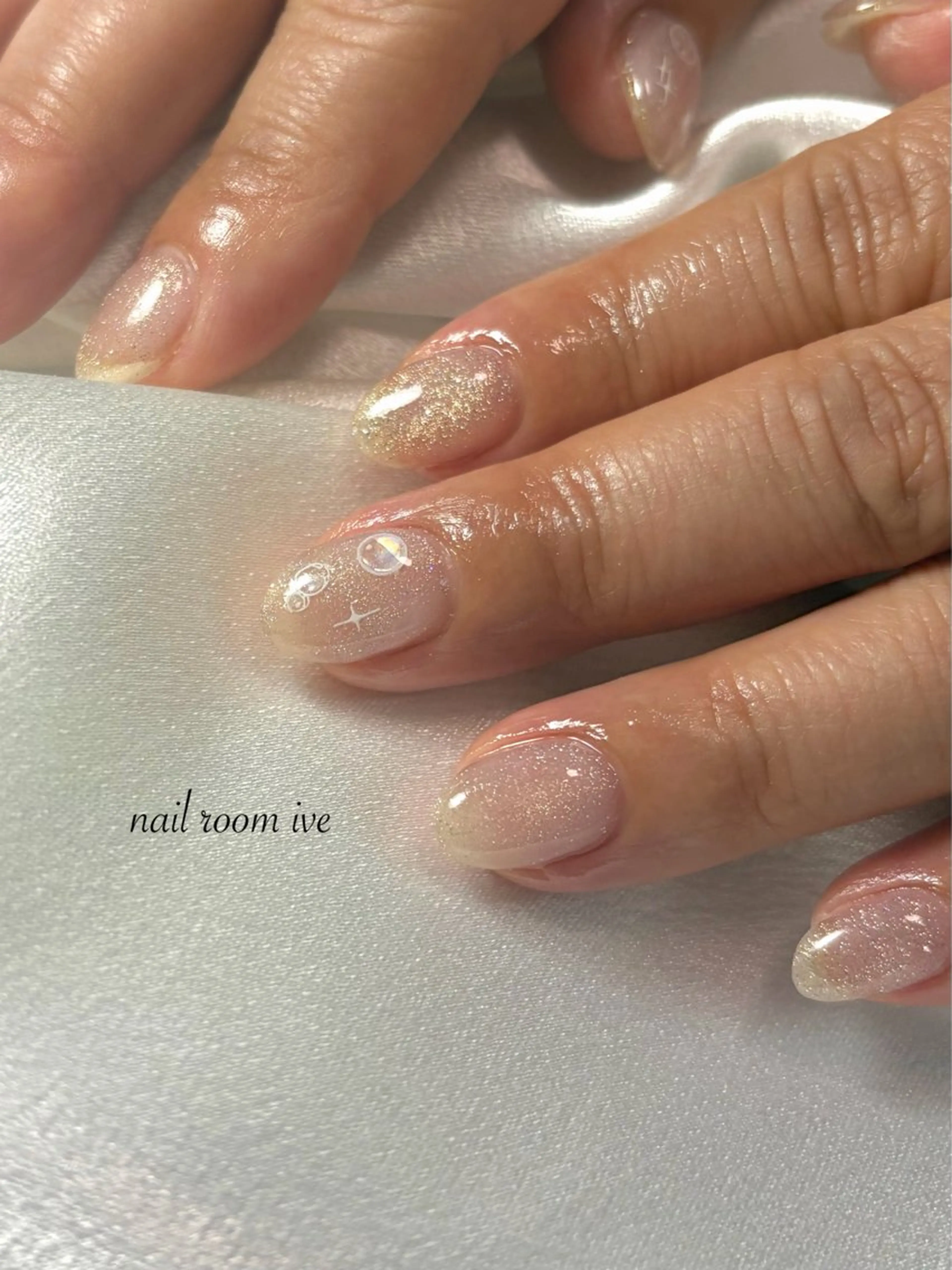 ネイル ハンドネイル nail room IVEのネイルデザイン