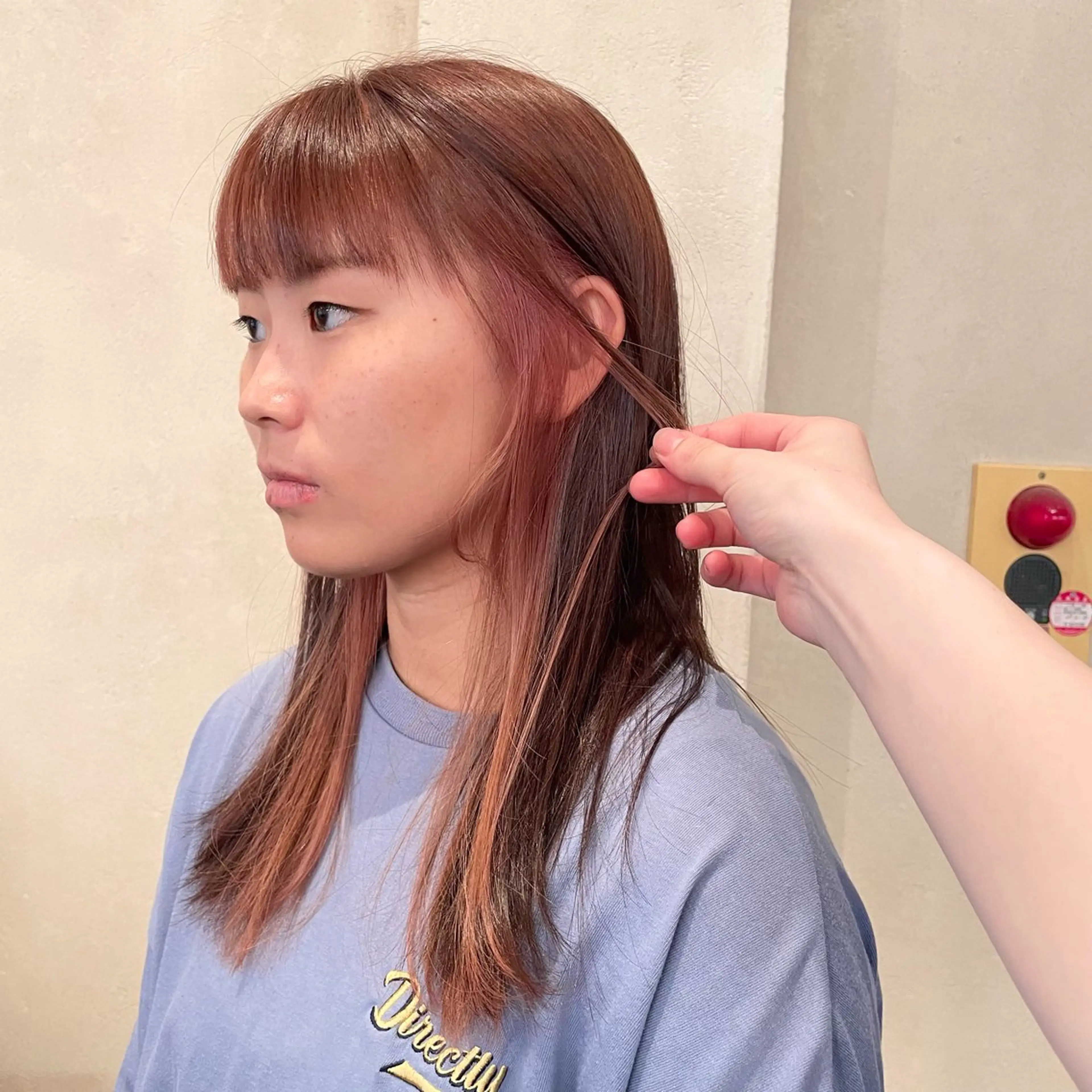 ロング カラー ブラウンカラー ピンクカラー ピンクブラウン カット ヘアカラー roost 優のヘアスタイル