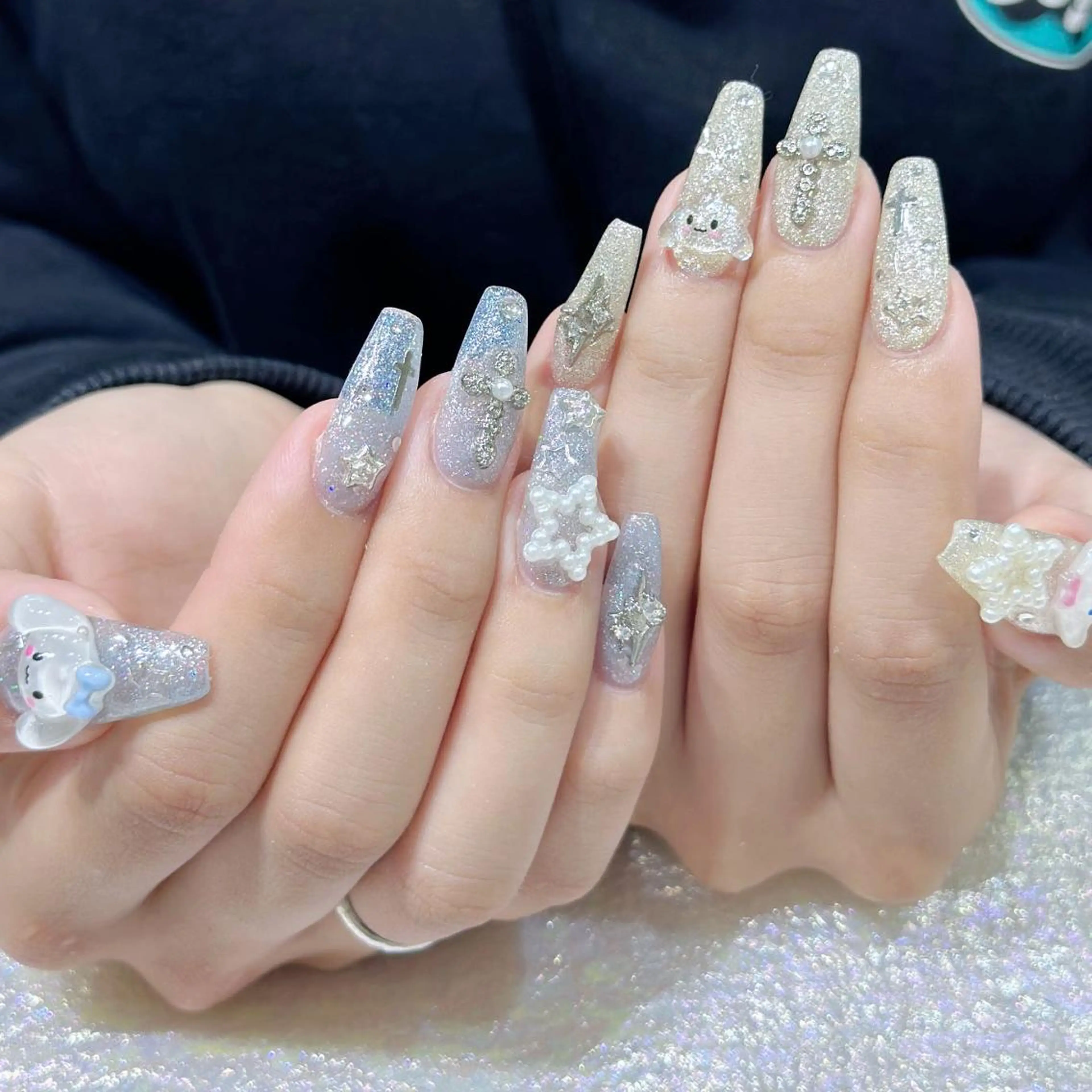 ネイル ハンドネイル Queens ciciのネイルデザイン