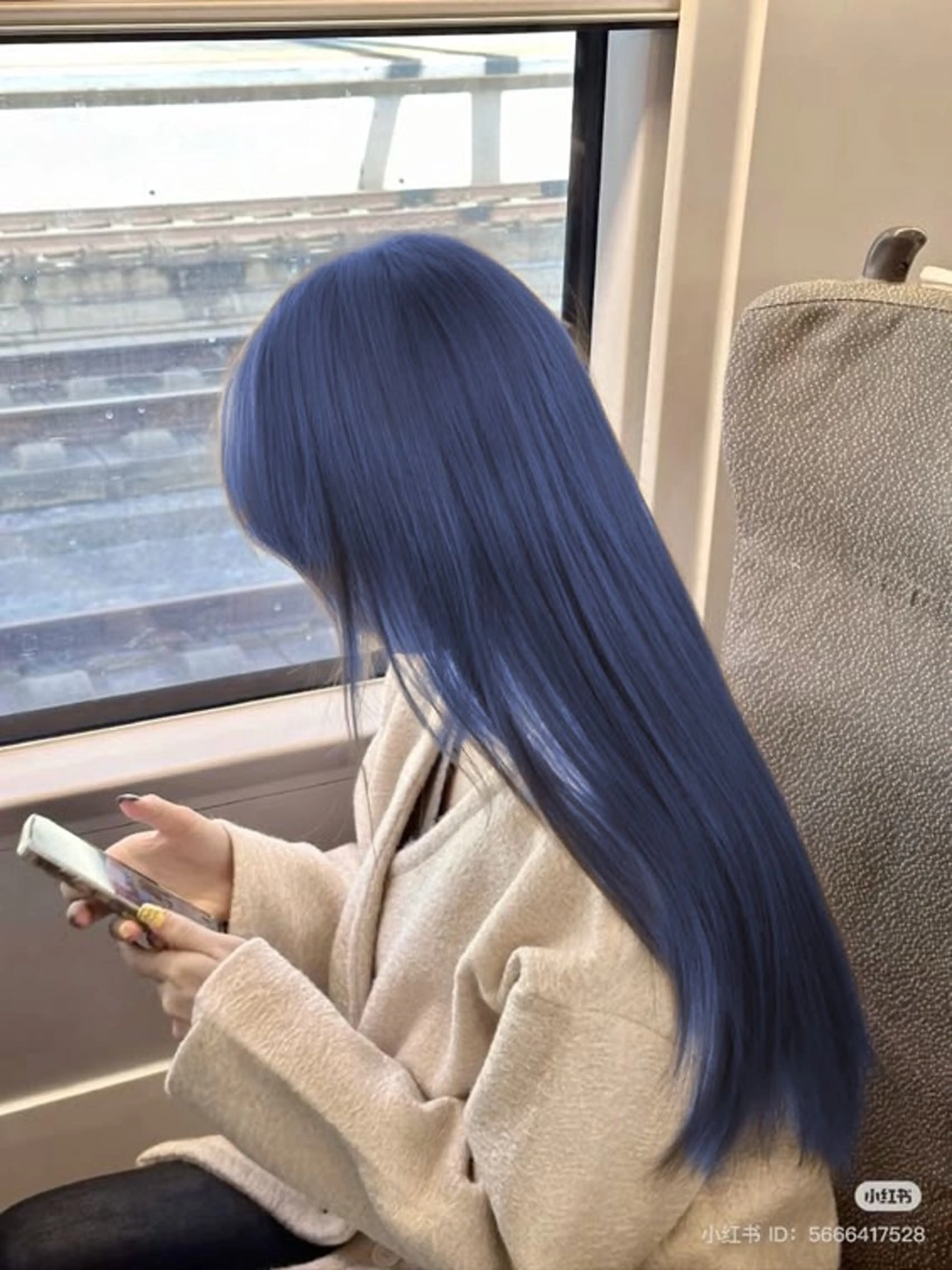 カラー CODE.LINE Rimuのヘアスタイル