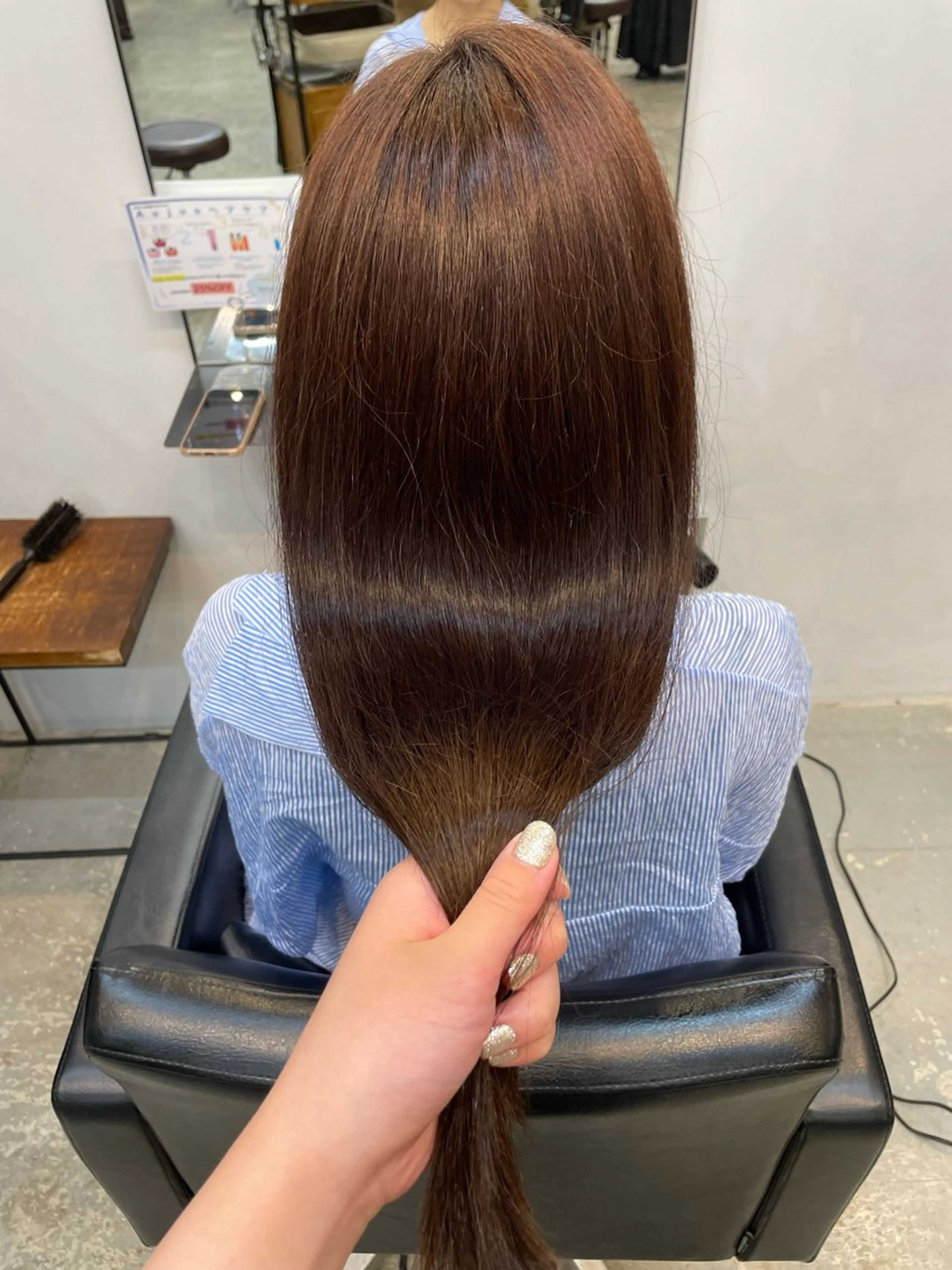 セミロング レイヤーカット 🌱 ブリーチ  はるかのヘアスタイル