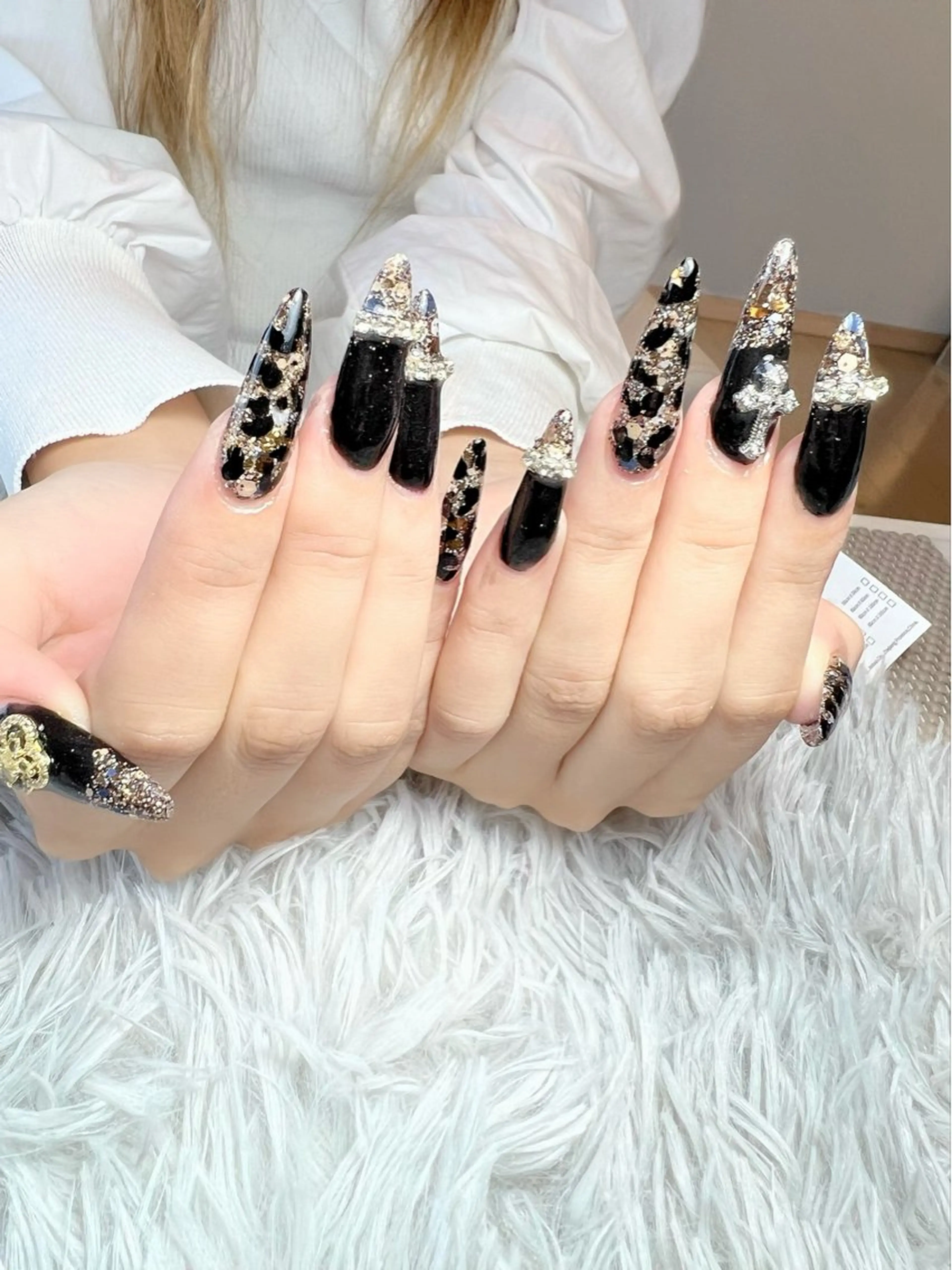 ネイル ロングネイル スカルプネイル ハンドネイル シェヌネイル JURAのネイルデザイン