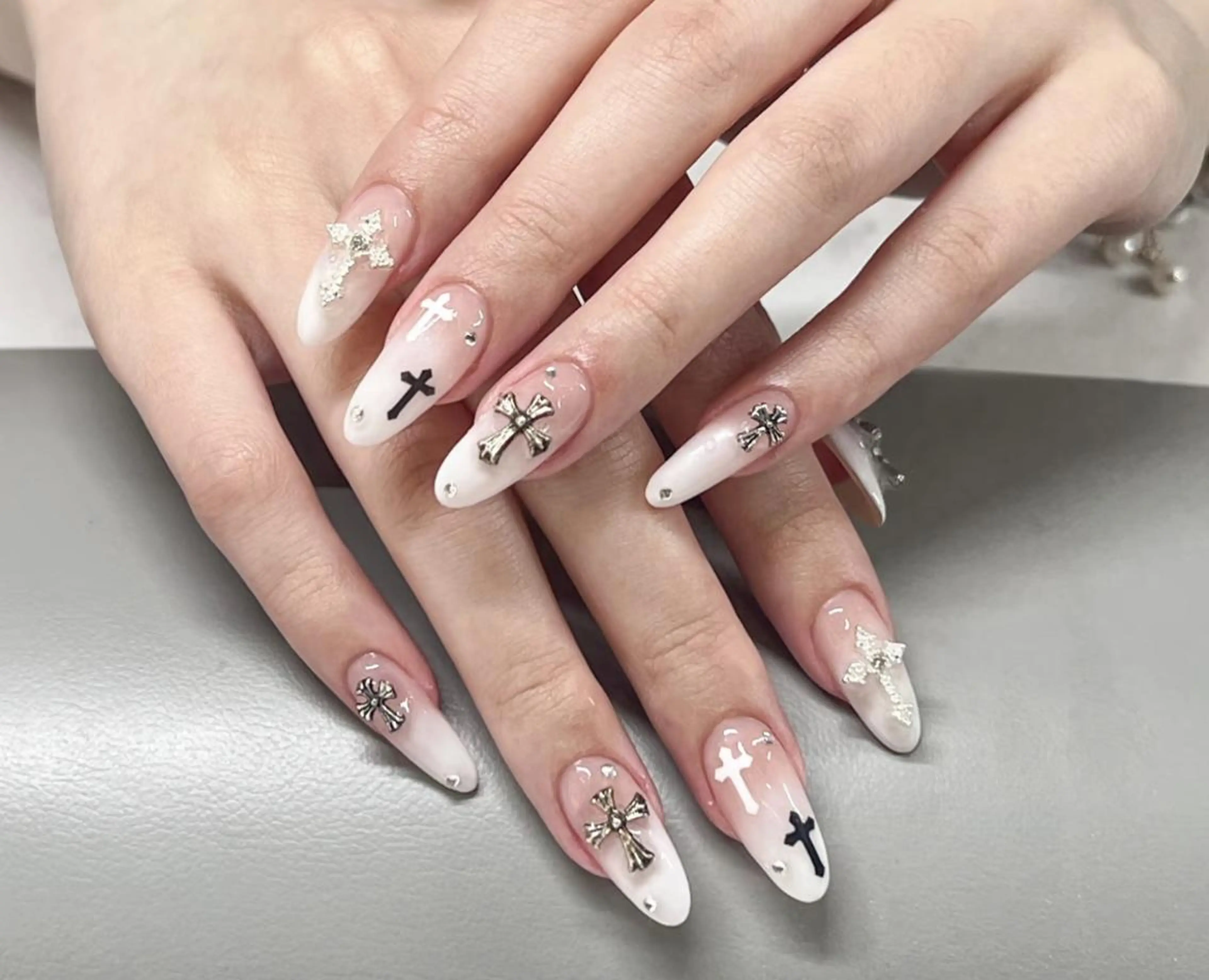 ネイル ハンドネイル 🎀 NaNa_nailのネイルデザイン