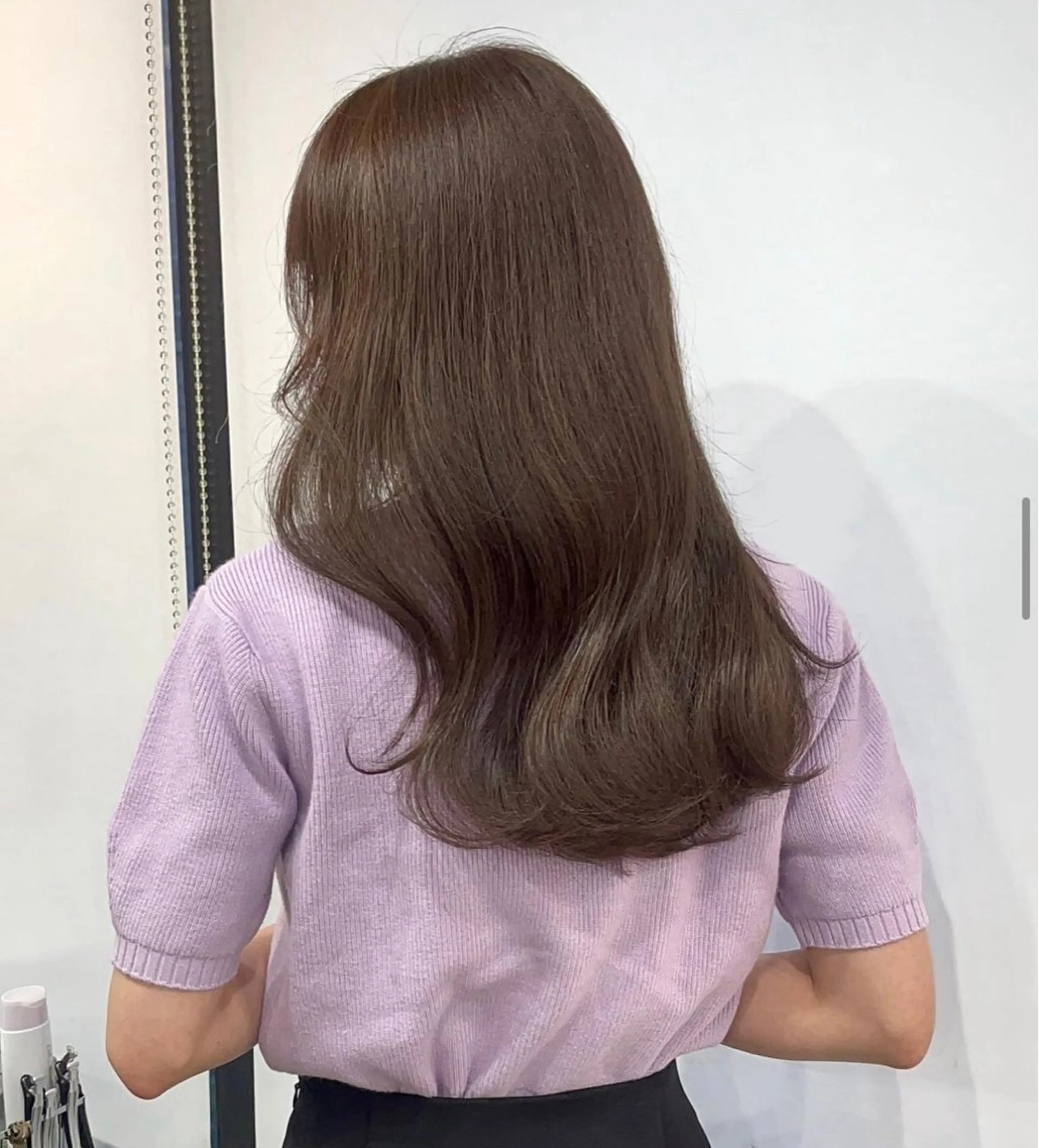 セミロング タマシロカリン 艶カラー/レイヤーのヘアスタイル