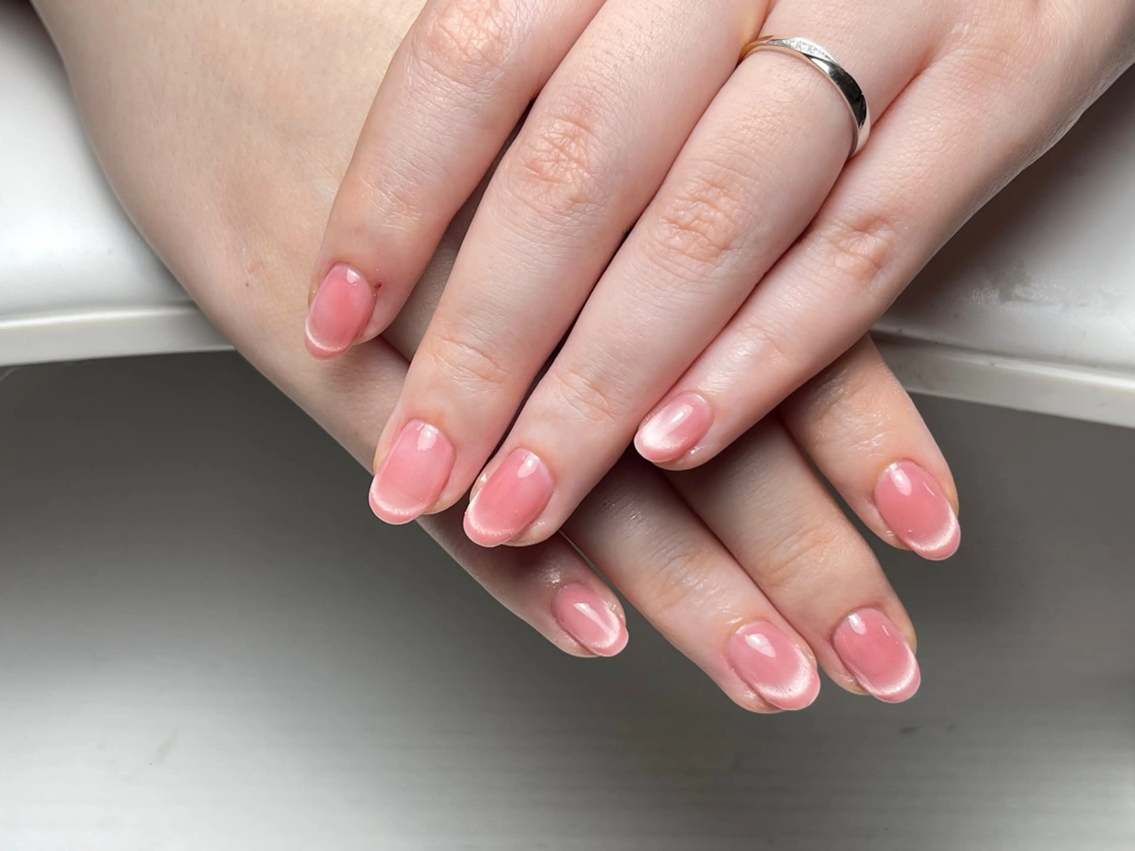 ミディアム ハンドネイル キム リェンのネイルデザイン