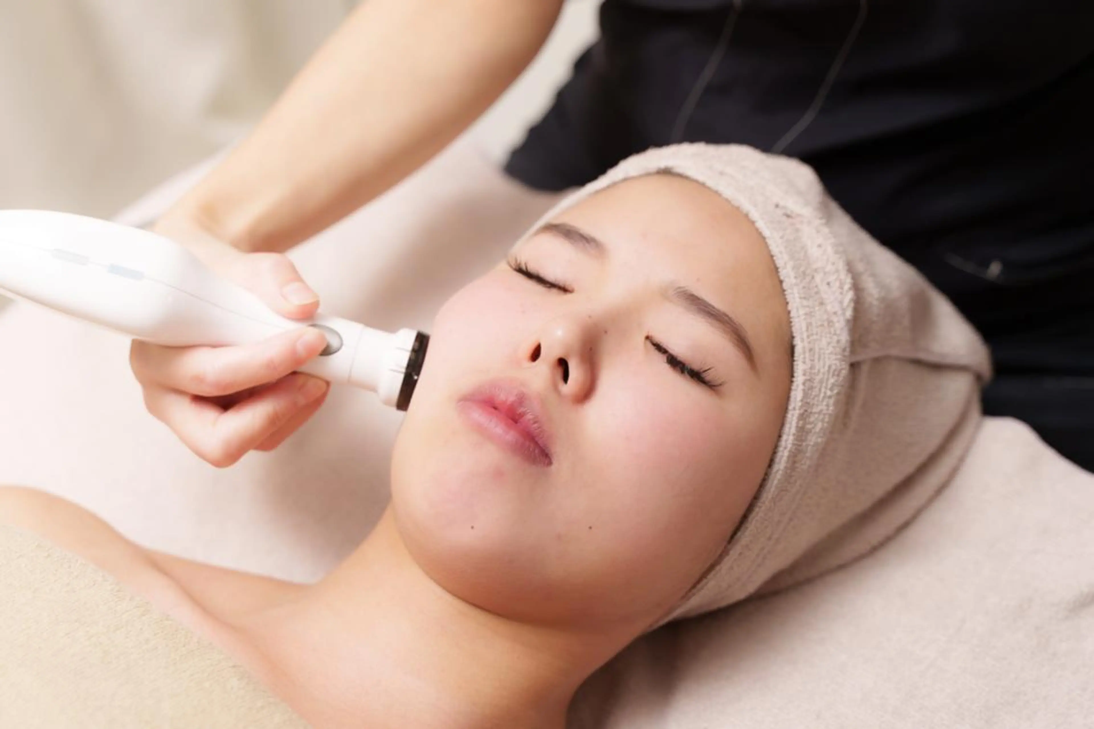 【肌質改善＆小顔】プラズマシャワー×リフトアップ小顔★60分6900円の写真