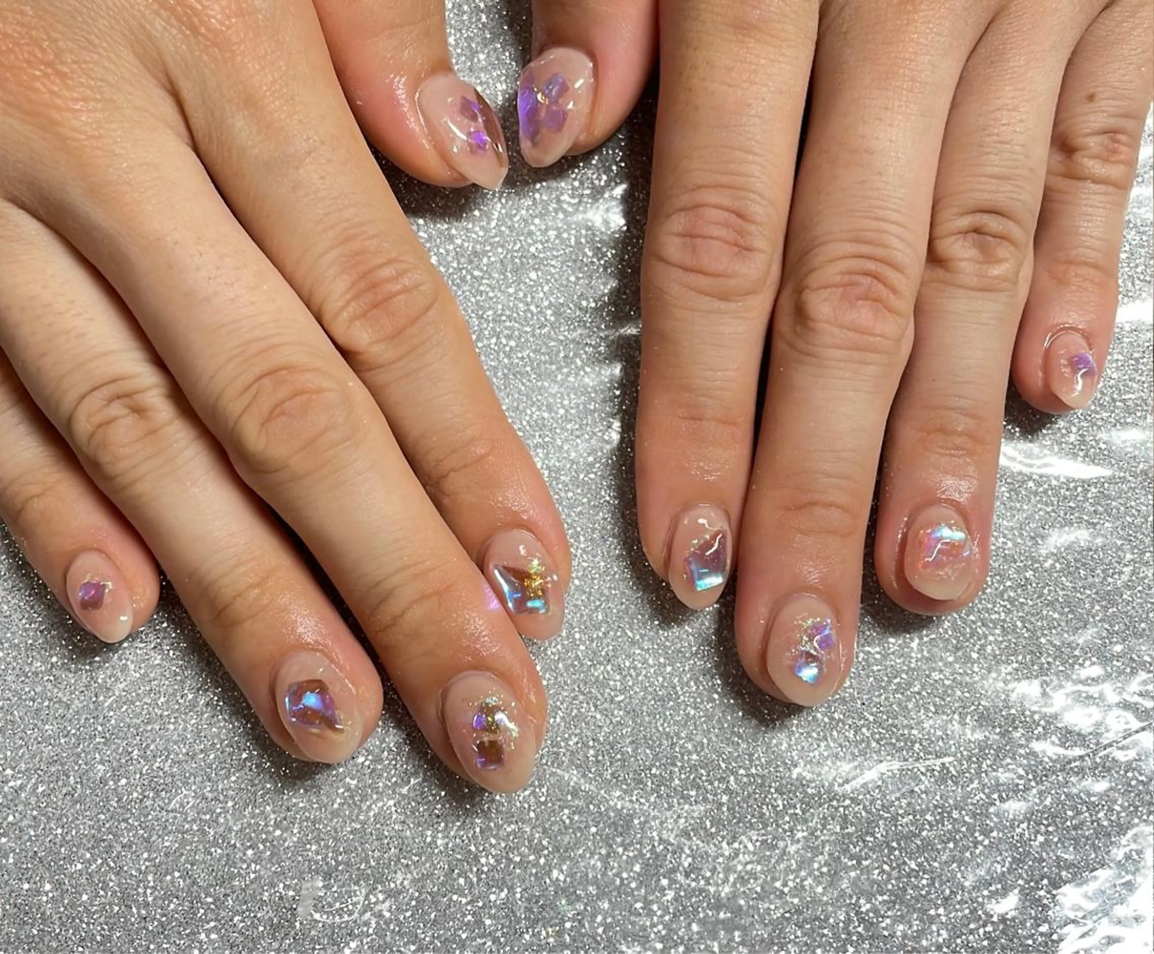 ネイル ハンドネイル VIERU 🌈🎀💖のネイルデザイン