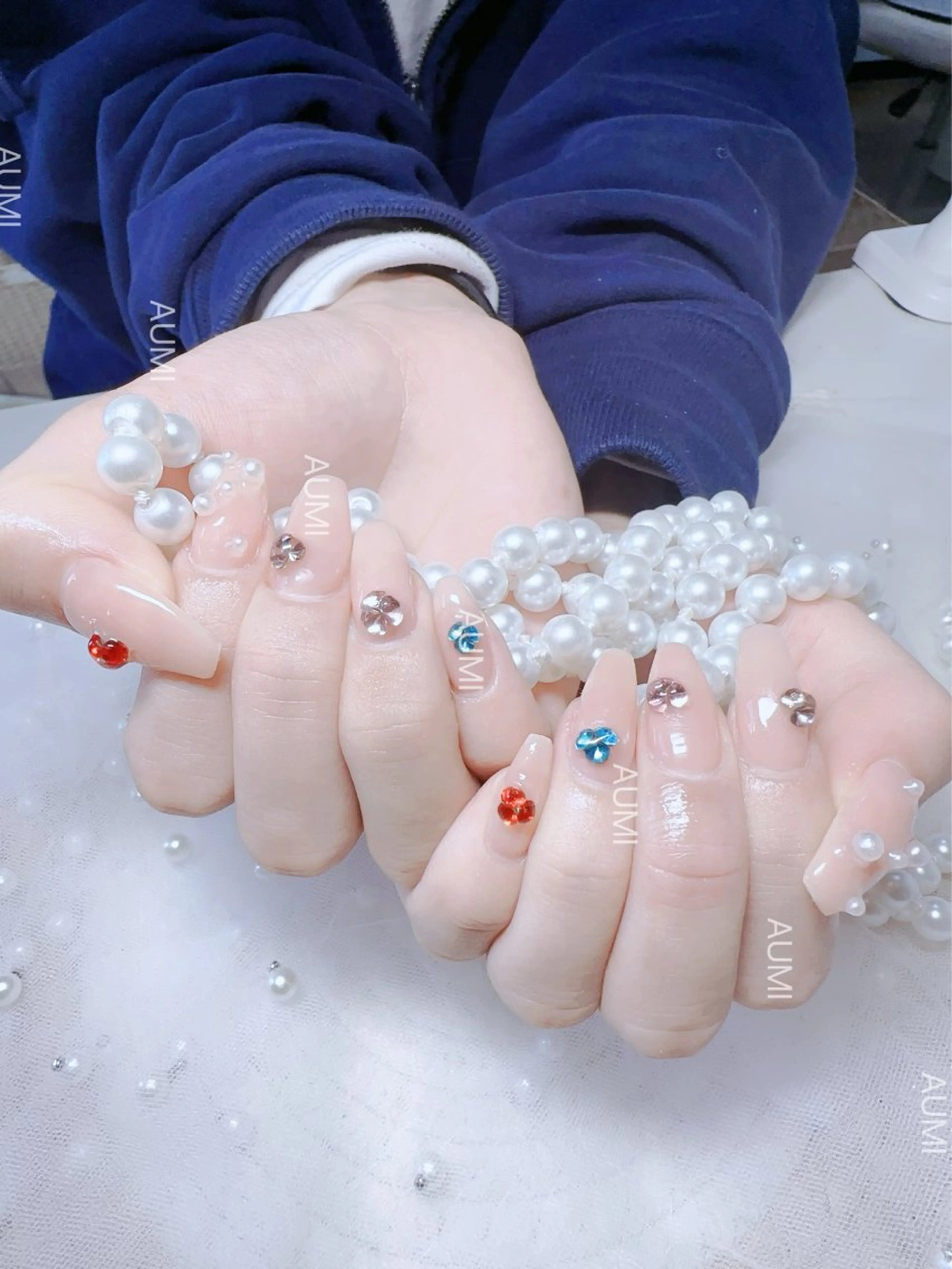 ネイル YUMI ニュアンスnailsのネイルデザイン