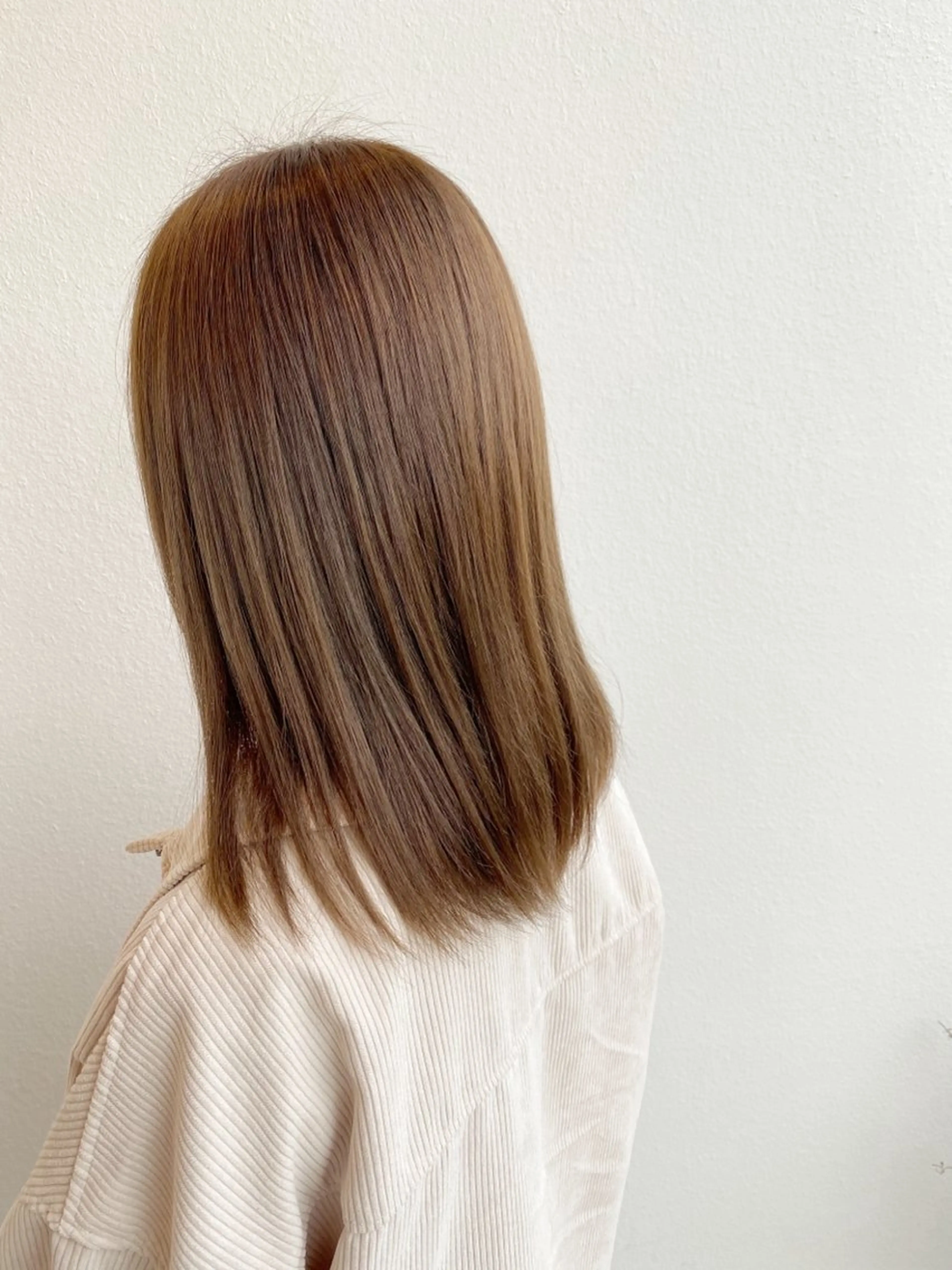 セミロング カラー カット ヘアカラー パライソ竜美丘店 中根 奈緒のヘアスタイル