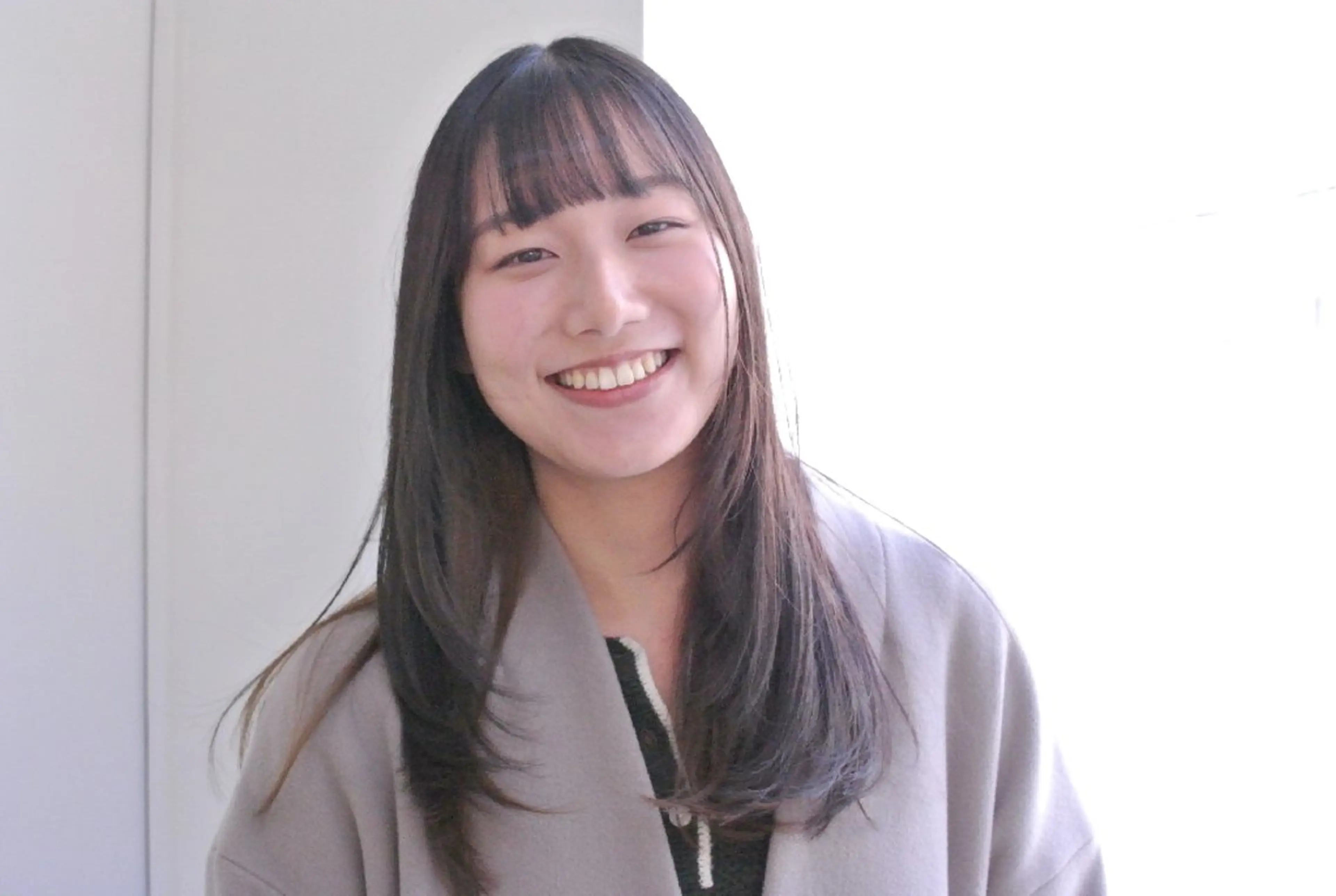 ロング レイヤーカット ロング 樋口 千尋のヘアスタイル