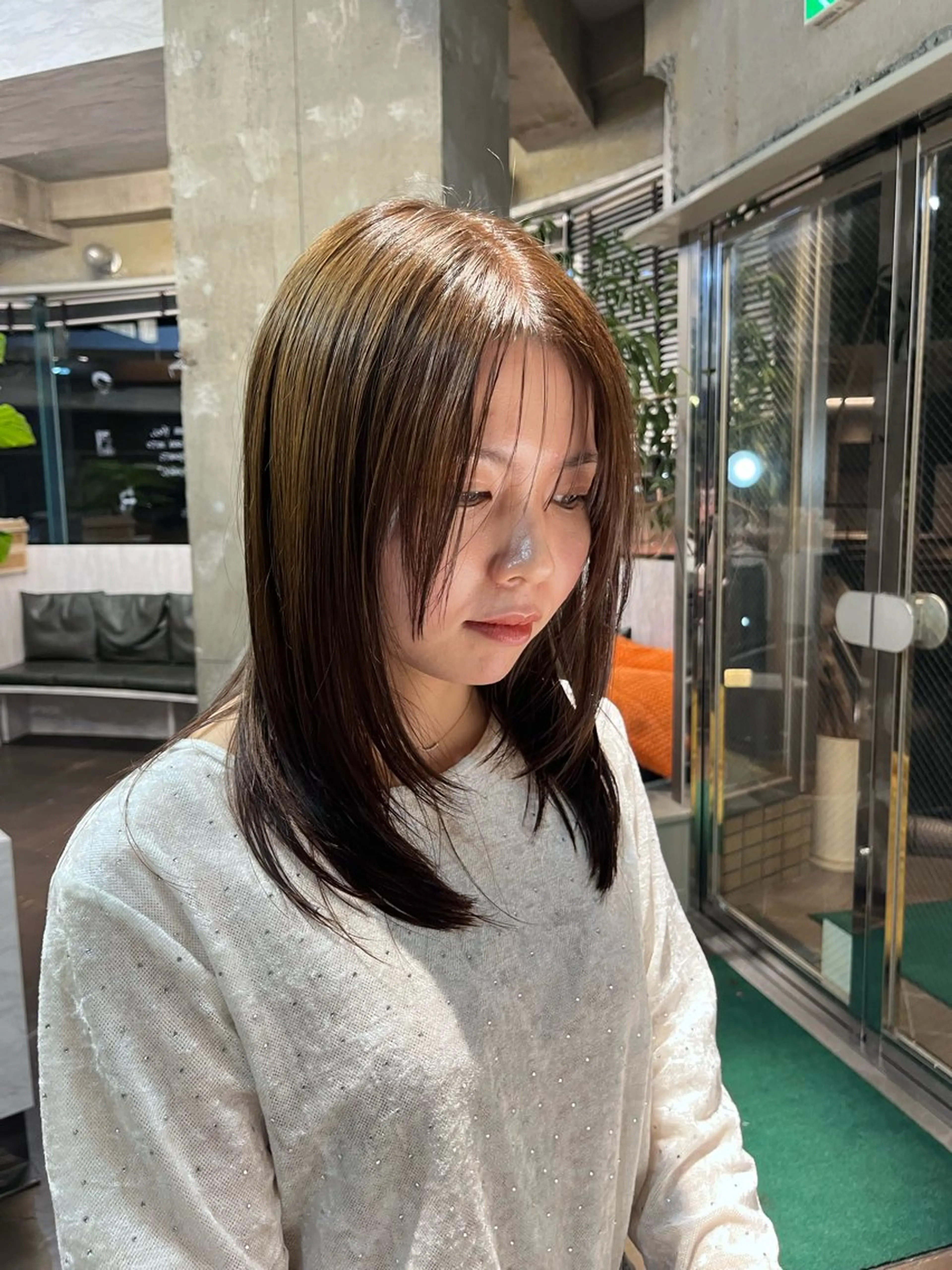 カラー 西舘 柚のヘアスタイル