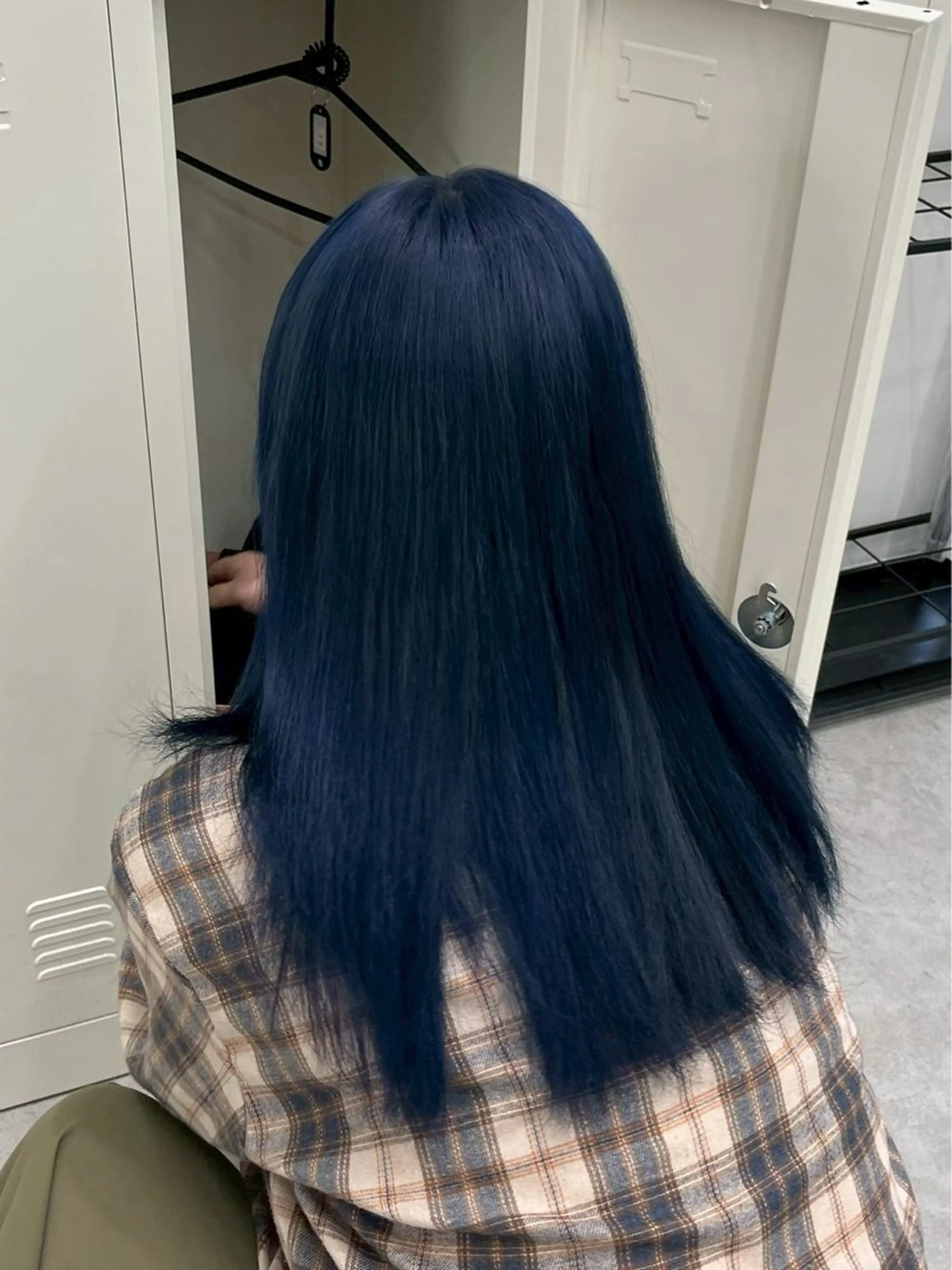 ロング カラー ヘアカラー ハイトーンカラー🐬 えりかのヘアスタイル