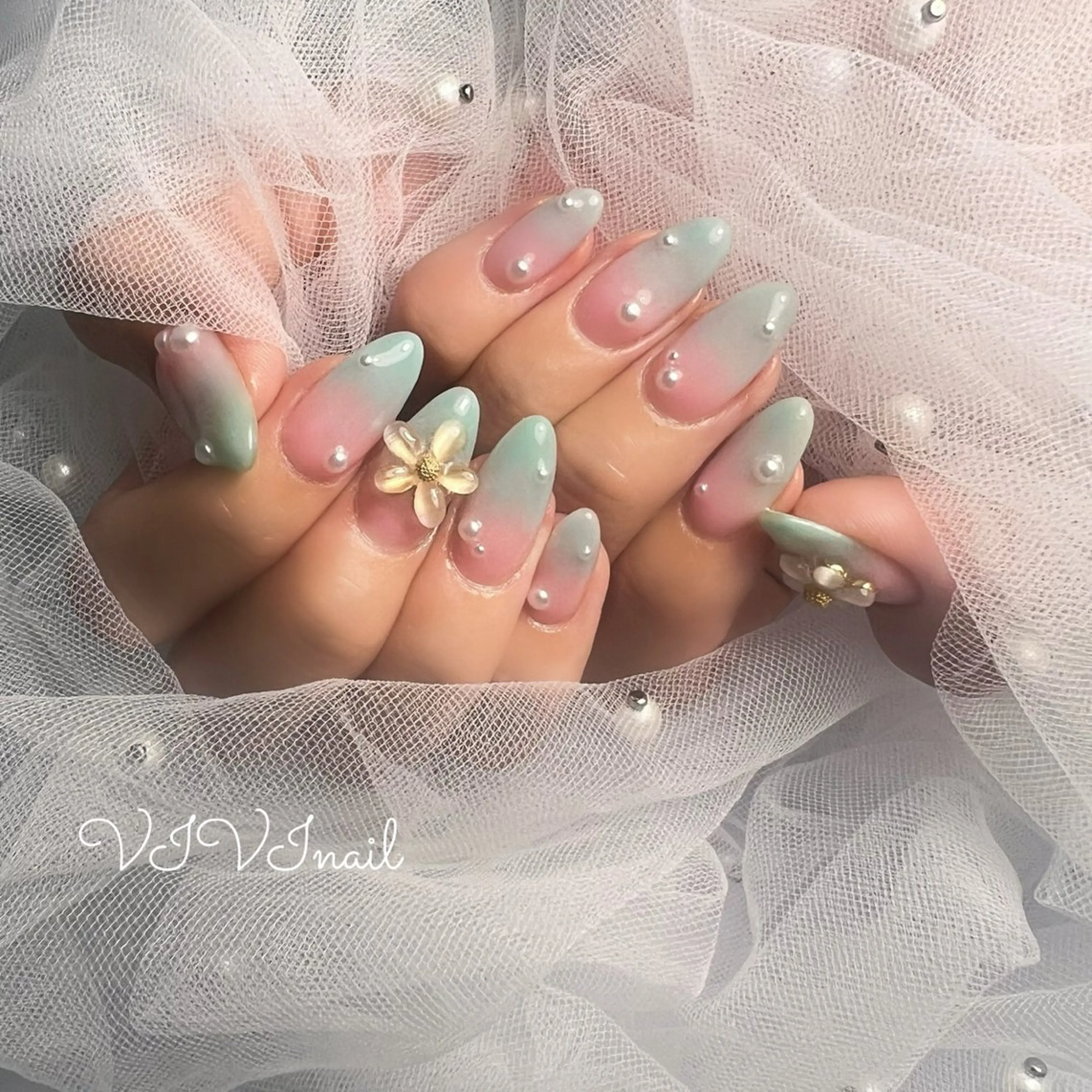 ネイル ハンドネイル vivi nailのネイルデザイン