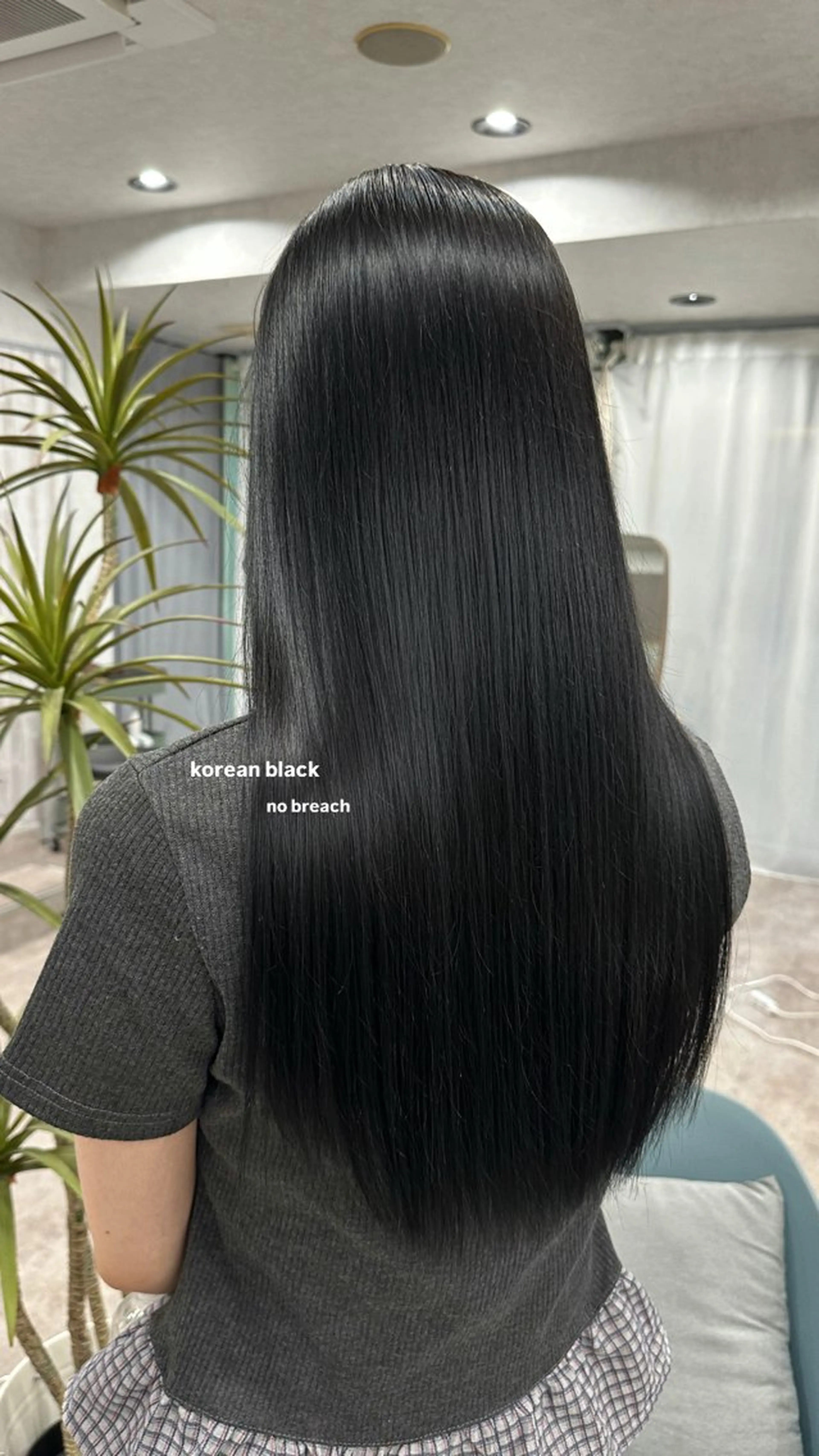 ロング カラー v-lab studio所属・韓国レイヤーカット/ 艶カラー/ noaのヘアスタイル