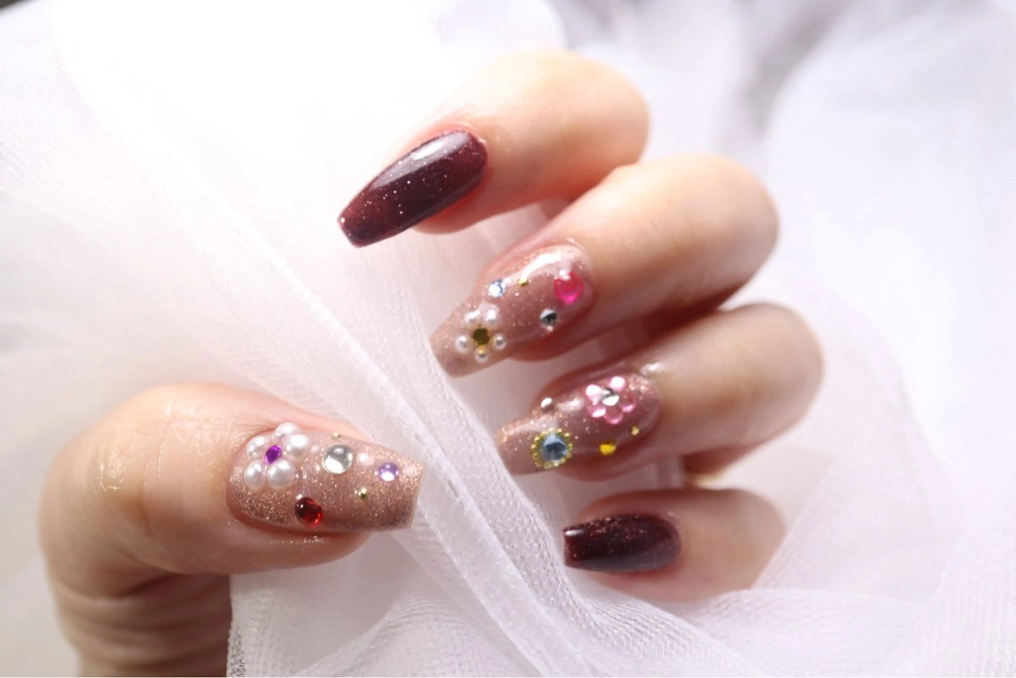 ネイル nailsalon Manina齋藤愛美のネイルデザイン