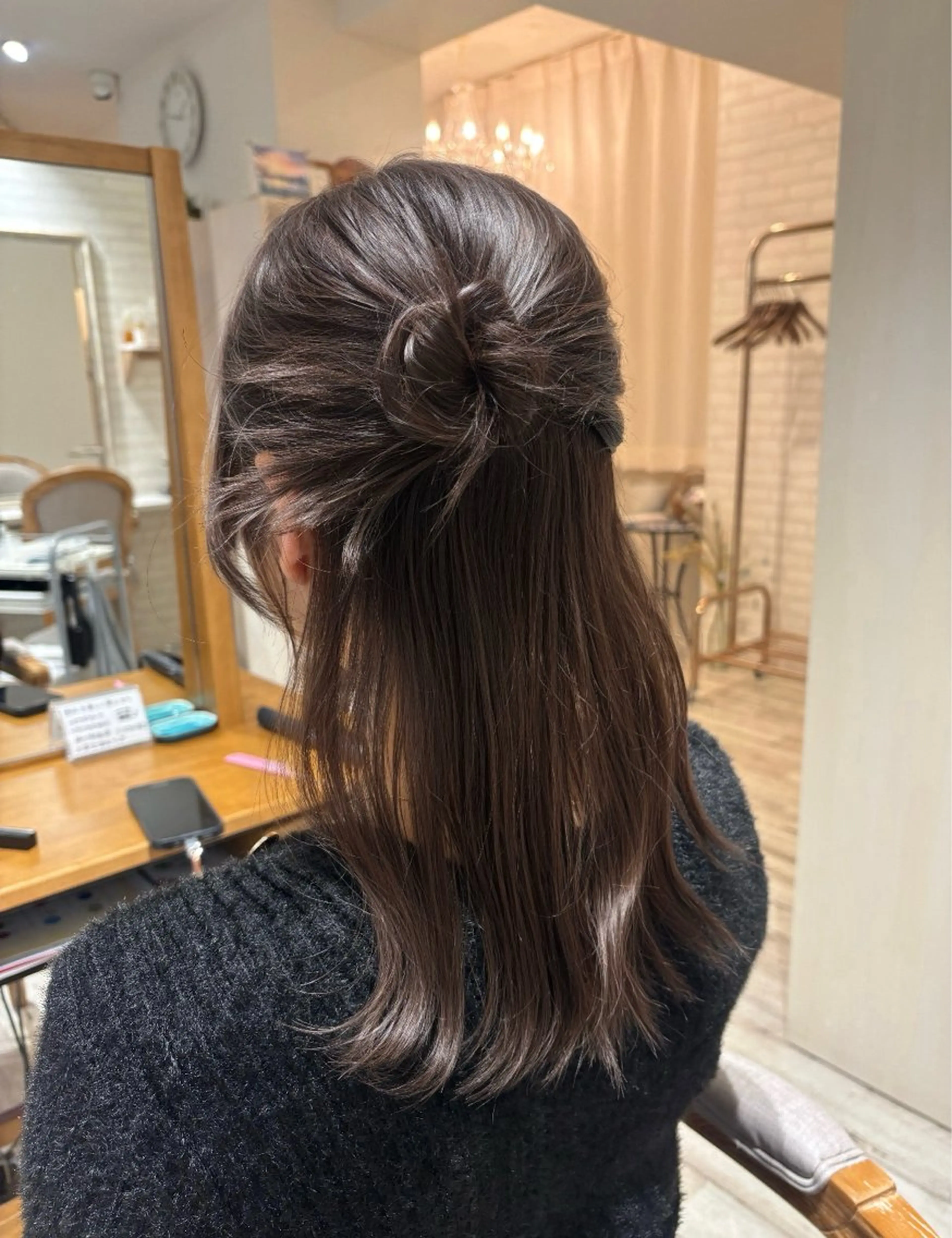 透明感/韓国風 HIRARIのヘアスタイル