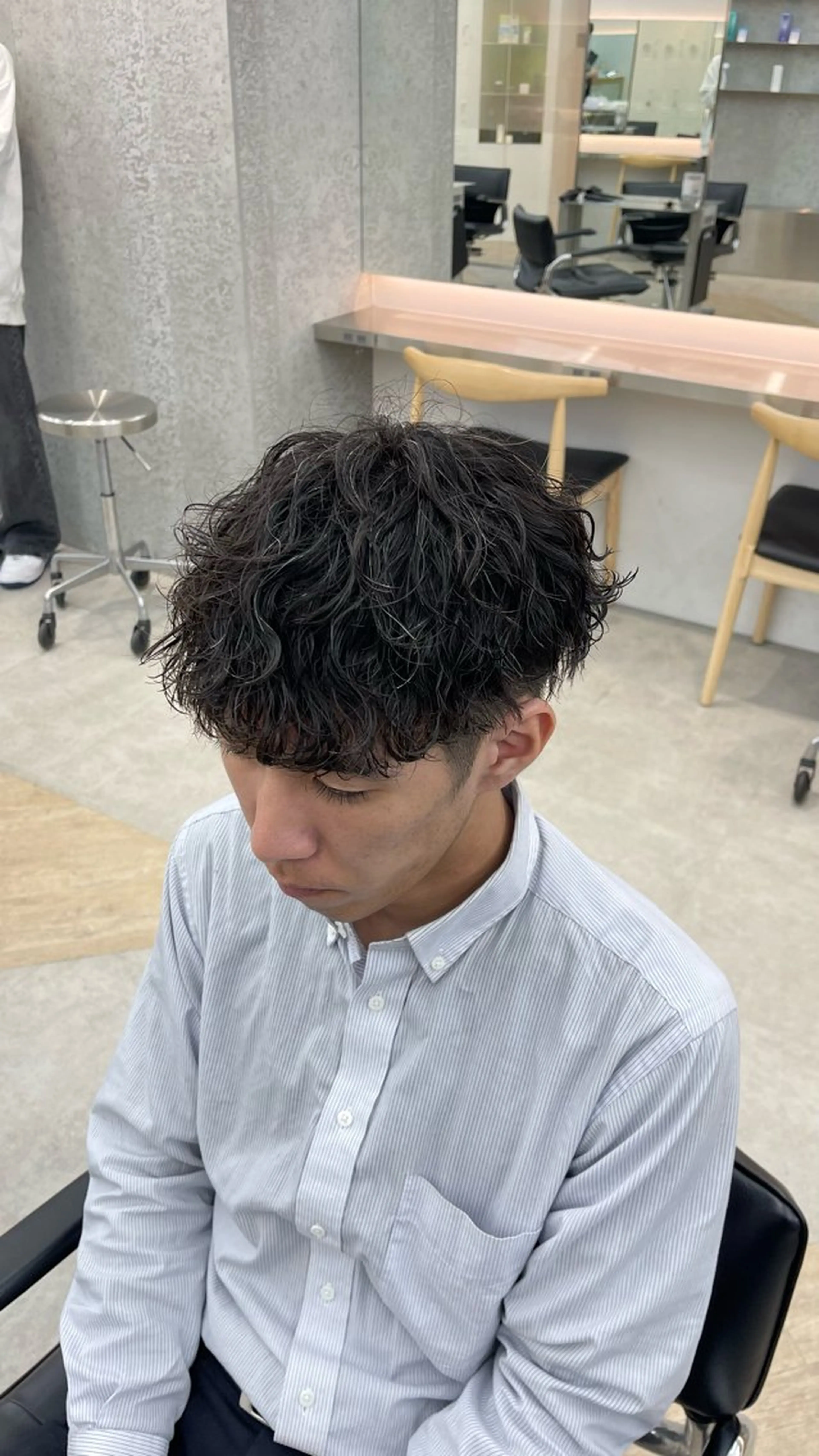 ショート カラー パーマ メンズ キッズ メンズパーマ 波巻きパーマ 栄💗レイヤーカット ｜パーマ｜haruのヘアスタイル