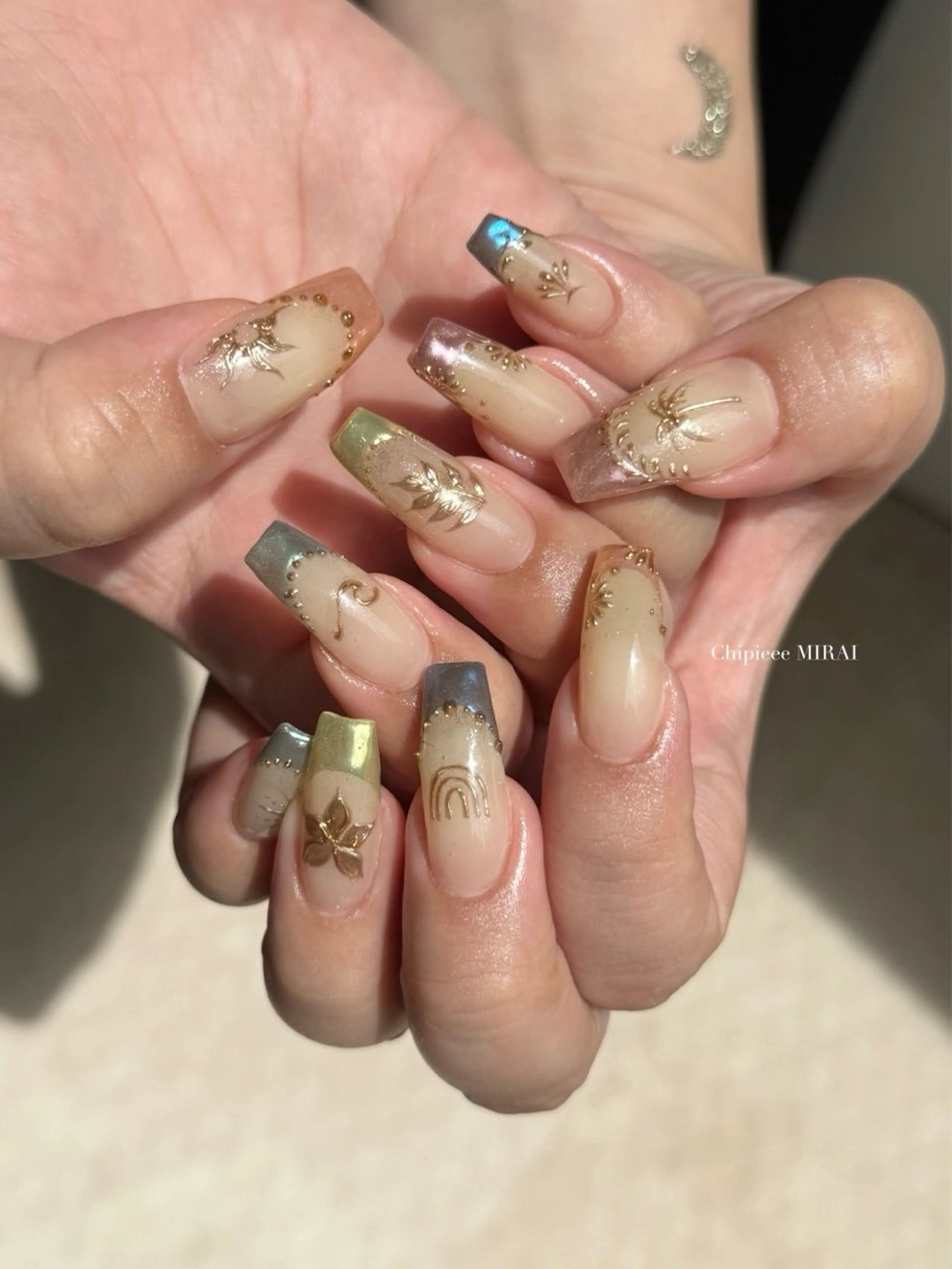 ネイル ハンドネイル Chipieee MIRAIのネイルデザイン