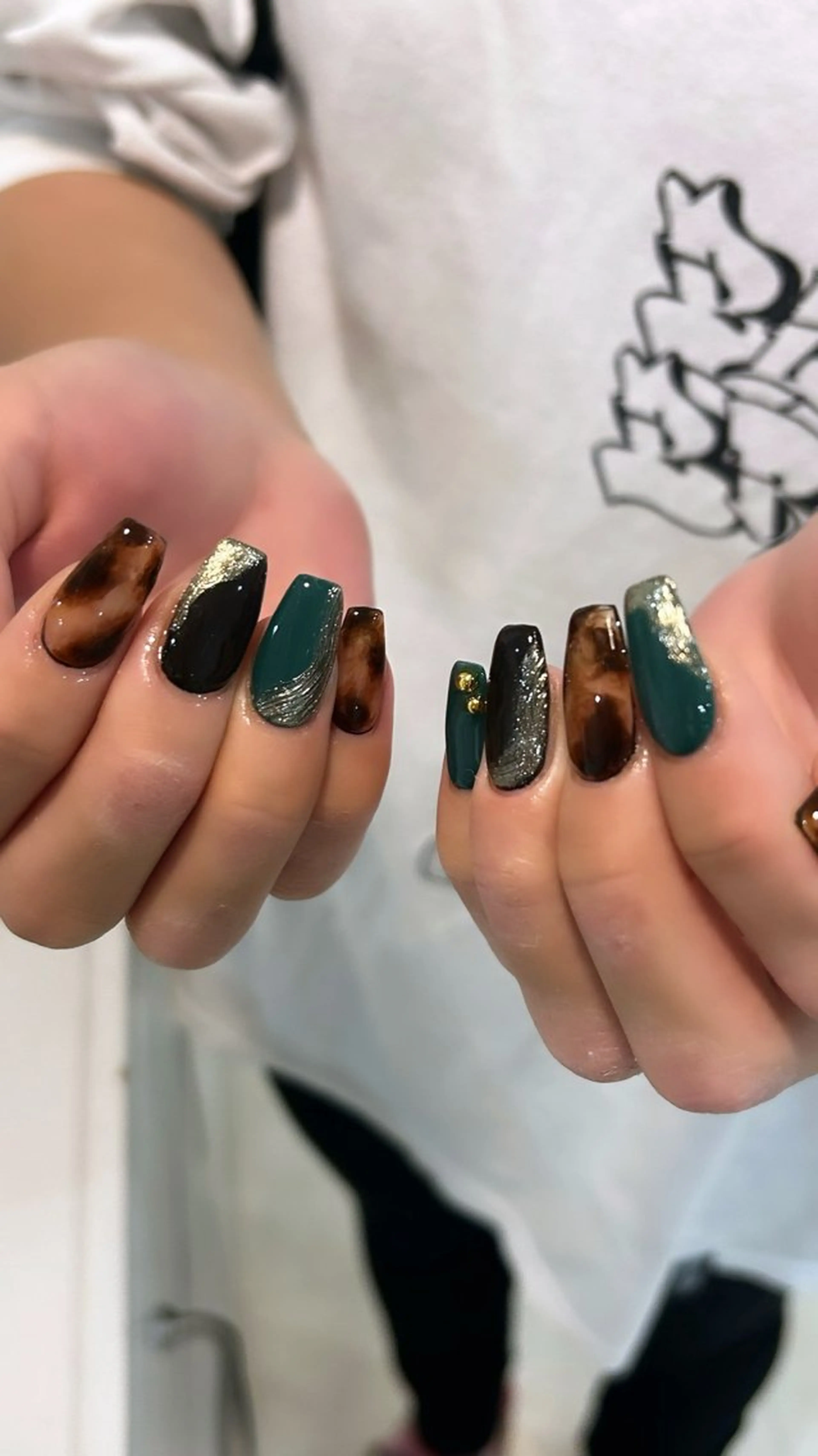 ネイル ハンドネイル Salondevi2 isanaのネイルデザイン