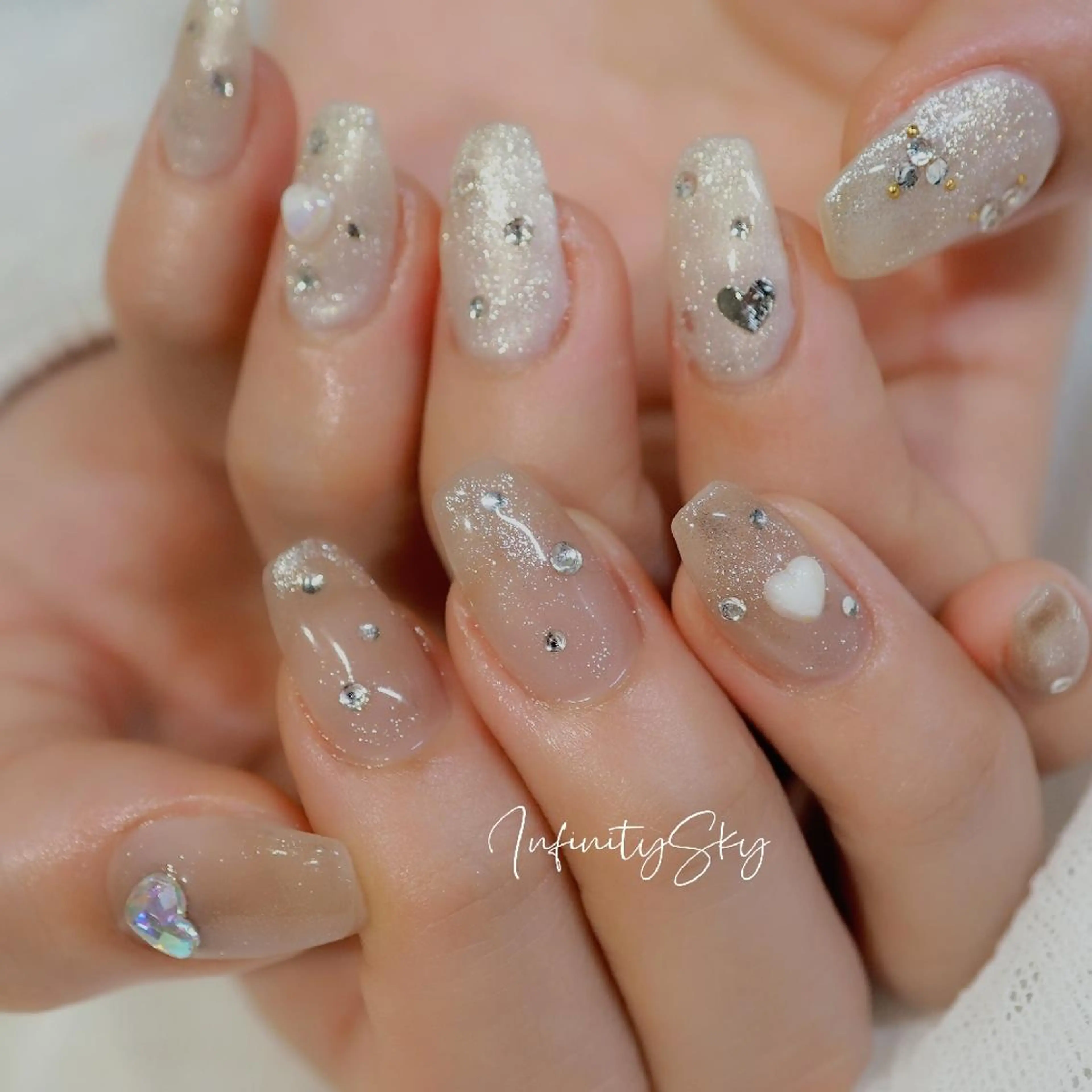ネイル infinity skyのネイルデザイン