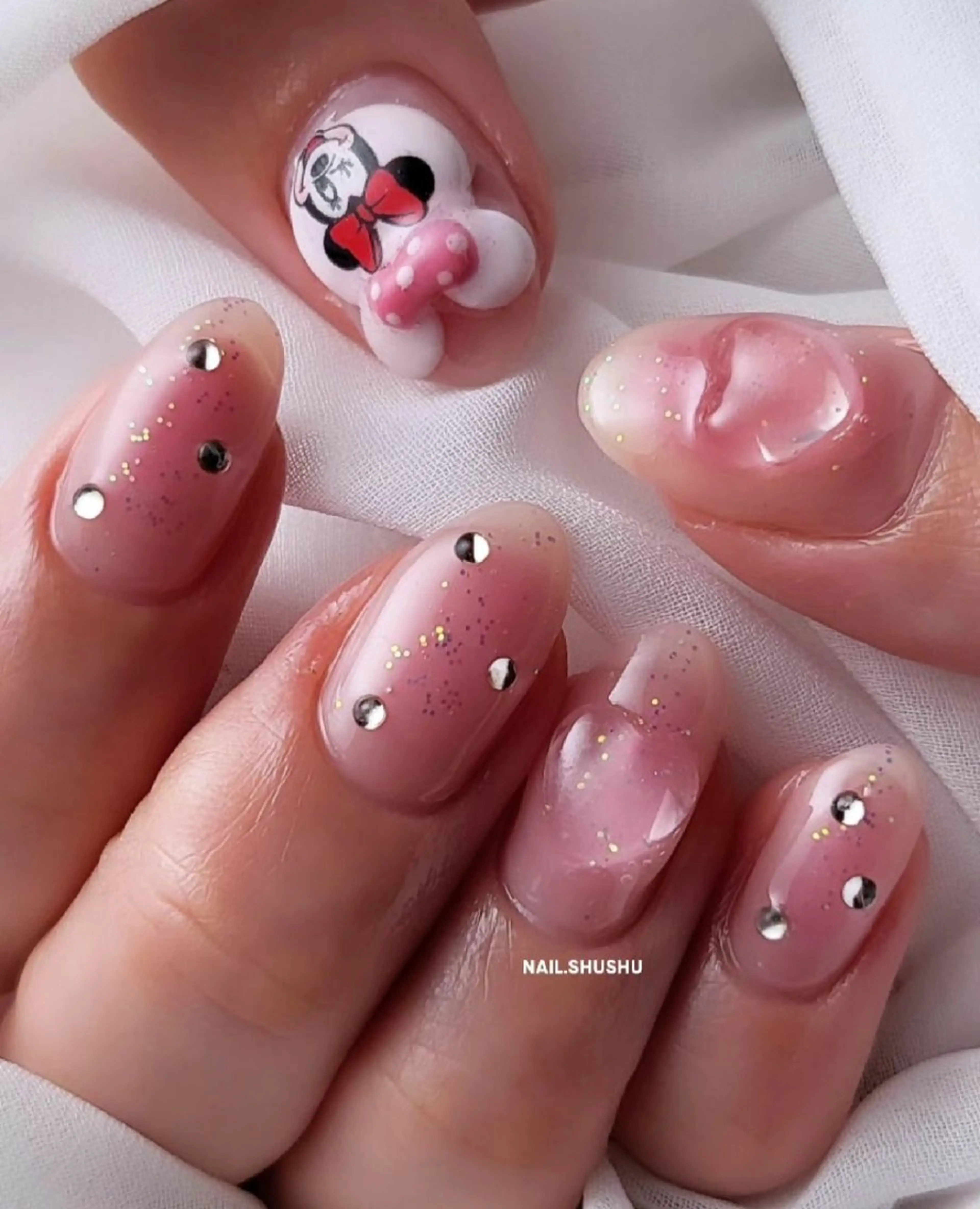 ネイル 持ち込み ニュアンスネイル ワンカラーネイル シンプルネイル ハンドネイル 3dパーツ/流行り 👧shushu❤️のネイルデザイン