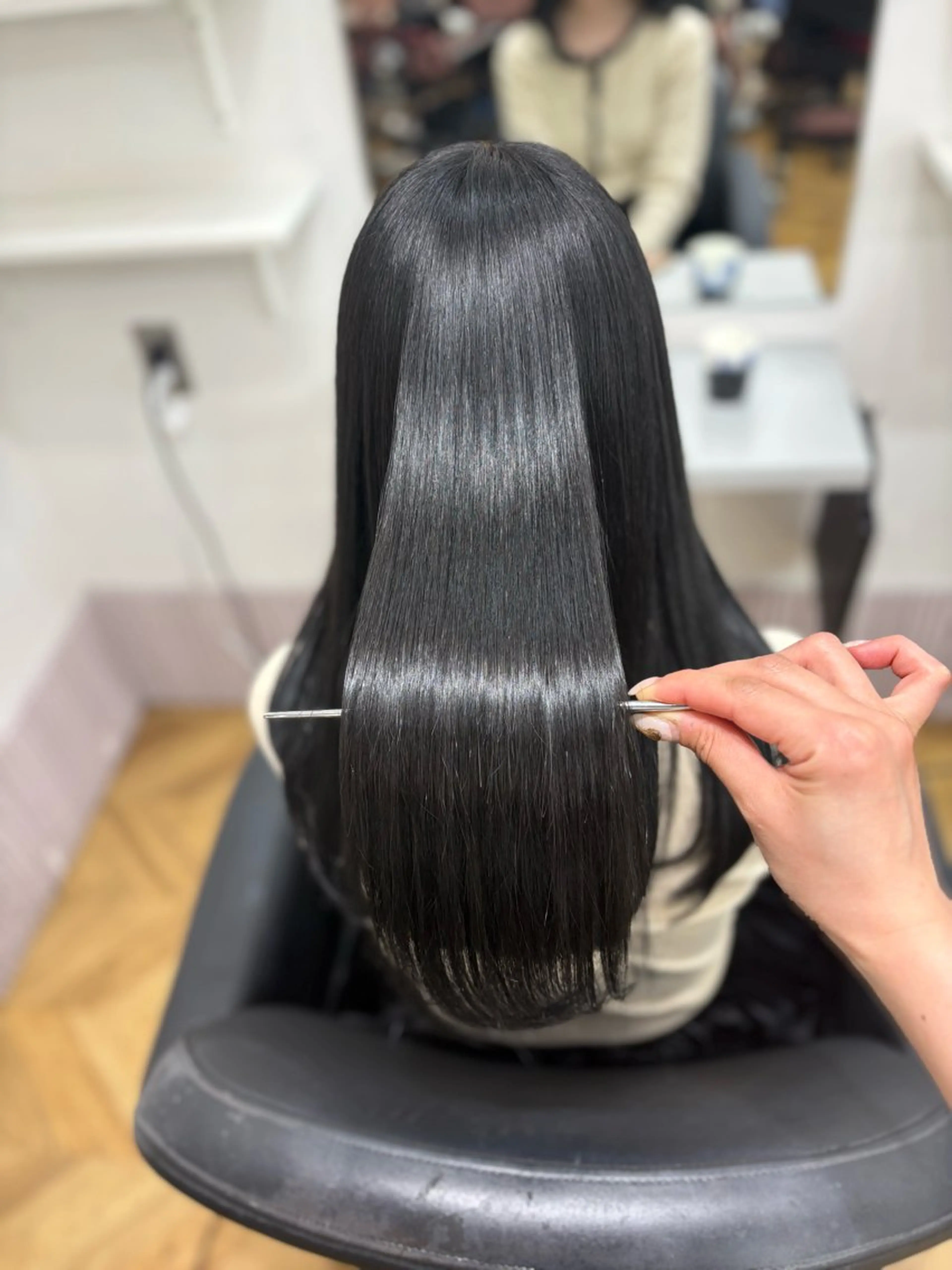 ロング 小顔カット/透明感 カラー/美髪矯正🫧のヘアスタイル