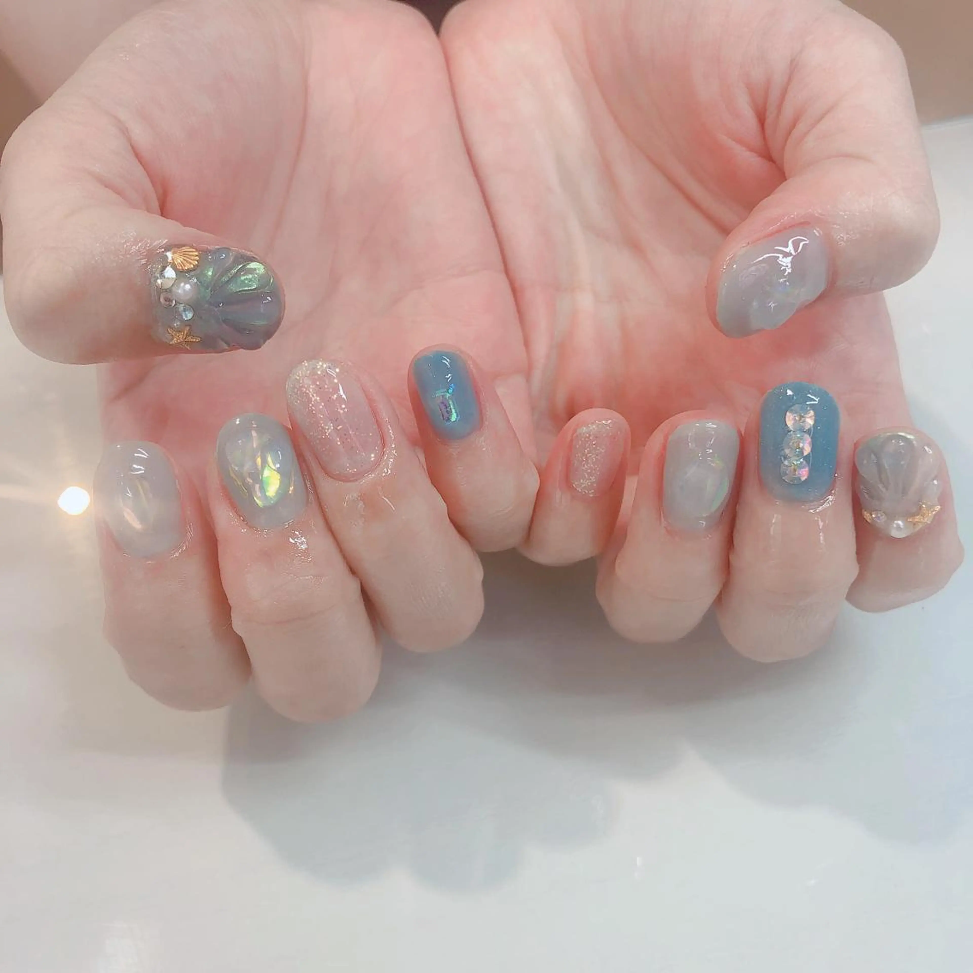 ネイル 原 麻耶のヘアスタイル