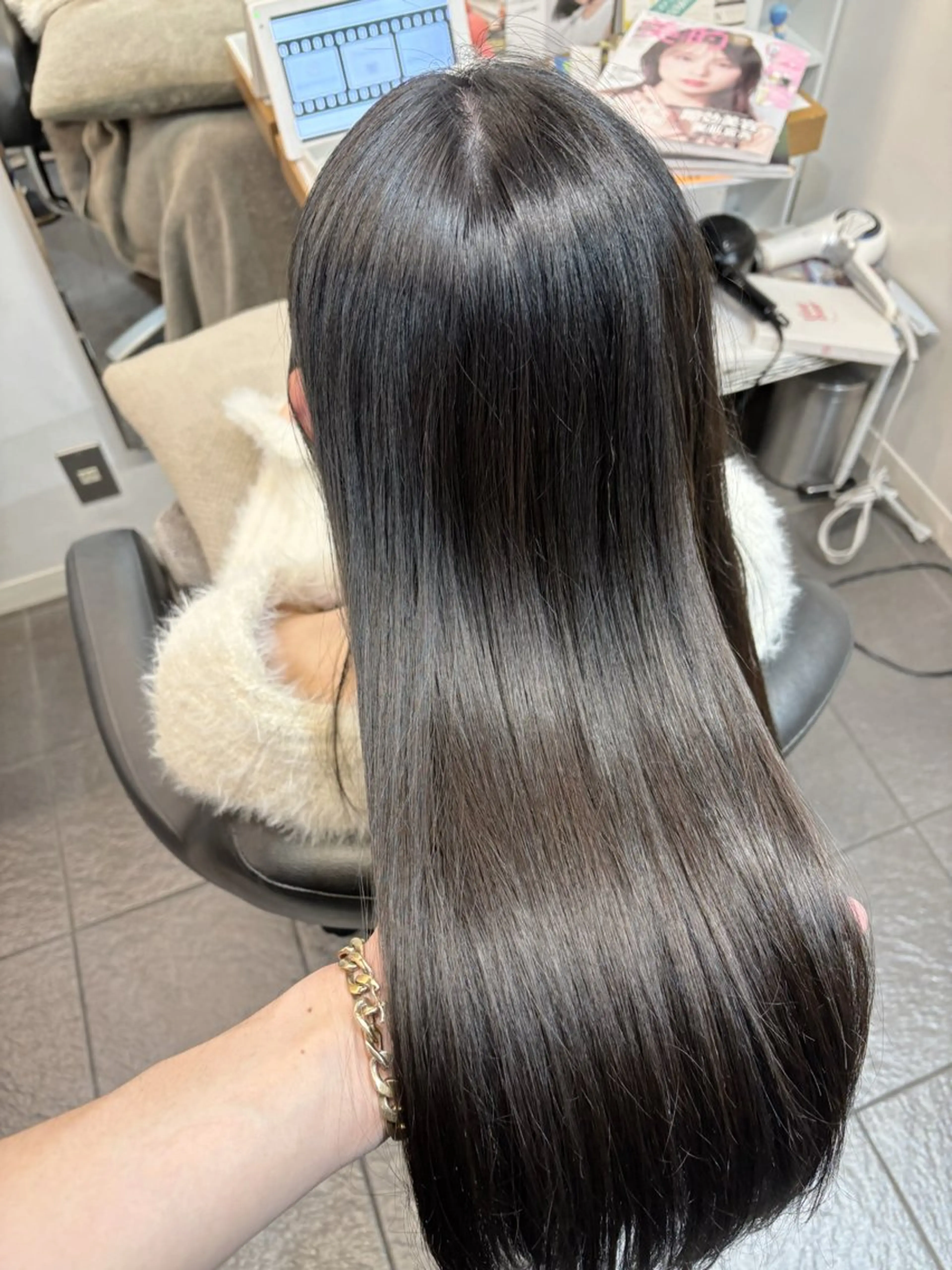 カラー ブリーチ グレージュ アイスグレージュ ブリーチなしカラー ヘアカラー トリートメント ヘッドスパ グレージュ/髪質改善 Yamato.hのヘアスタイル