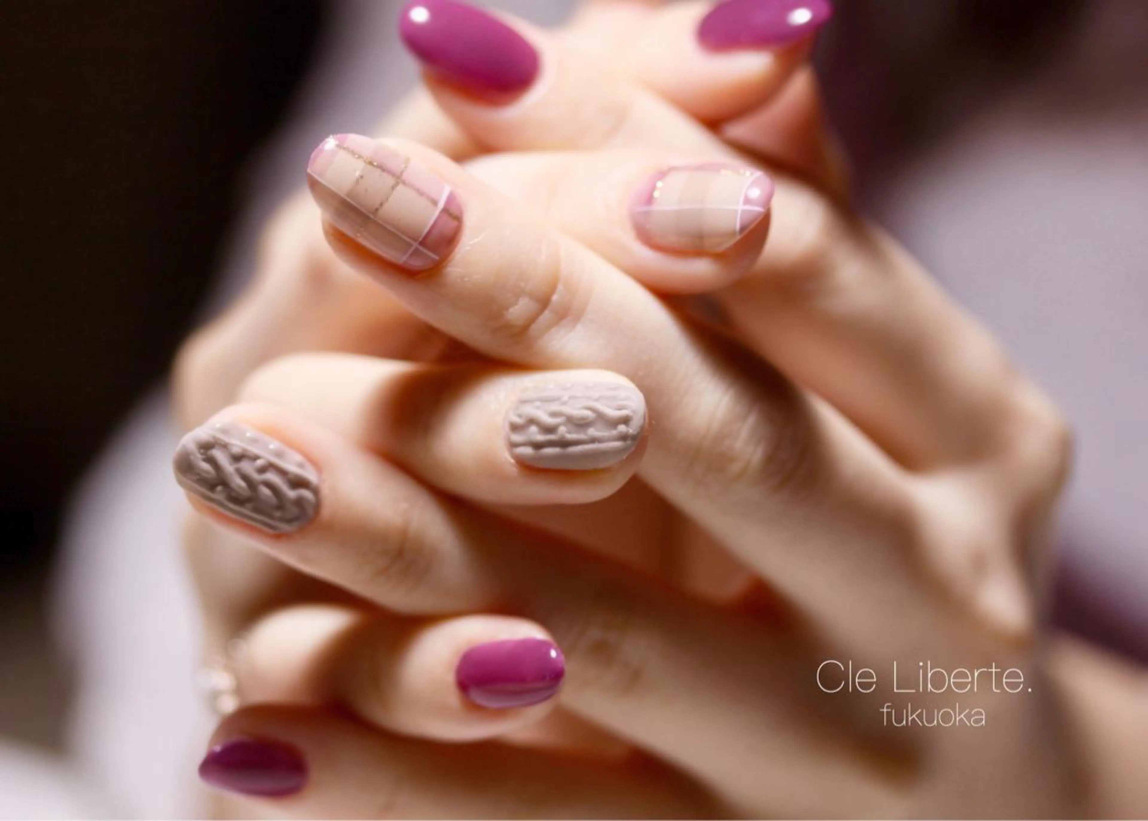 ネイル ガーリー ピンク Elio 国泰寺のネイルデザイン