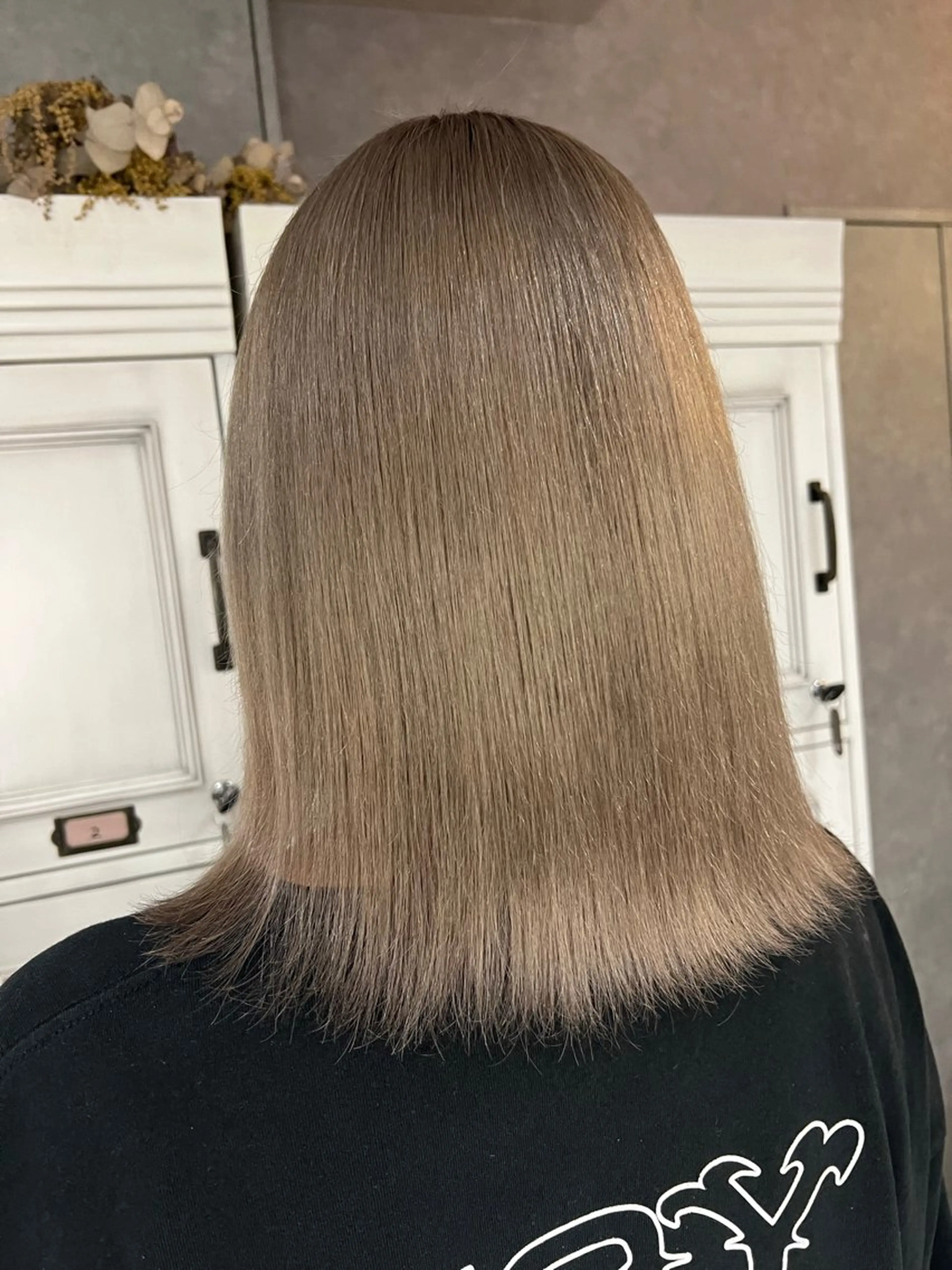 カラー ベージュカラー 🫧もも /艶カラー/髪質改善のヘアスタイル