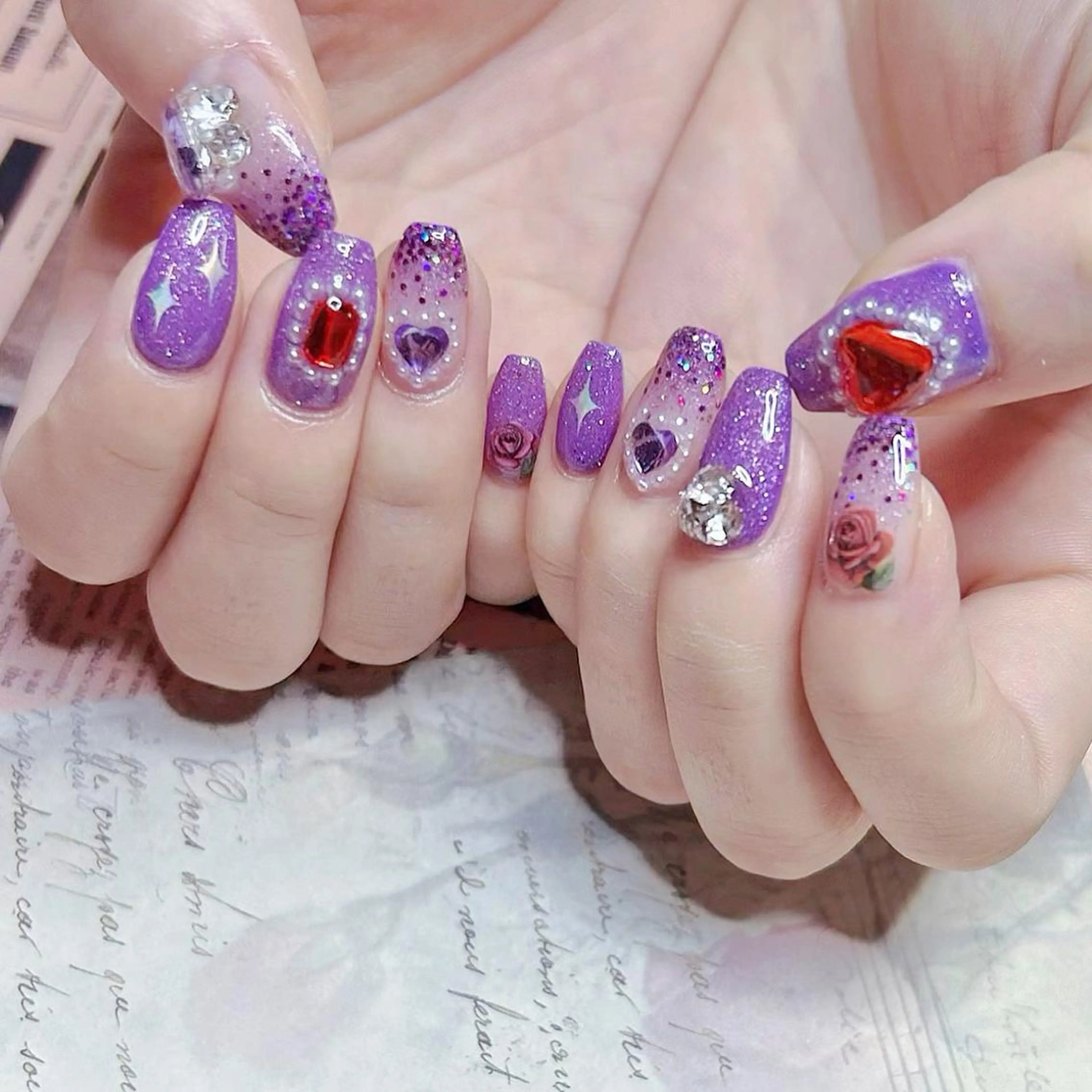 ネイル ハンドネイル NOI ROUGEのネイルデザイン