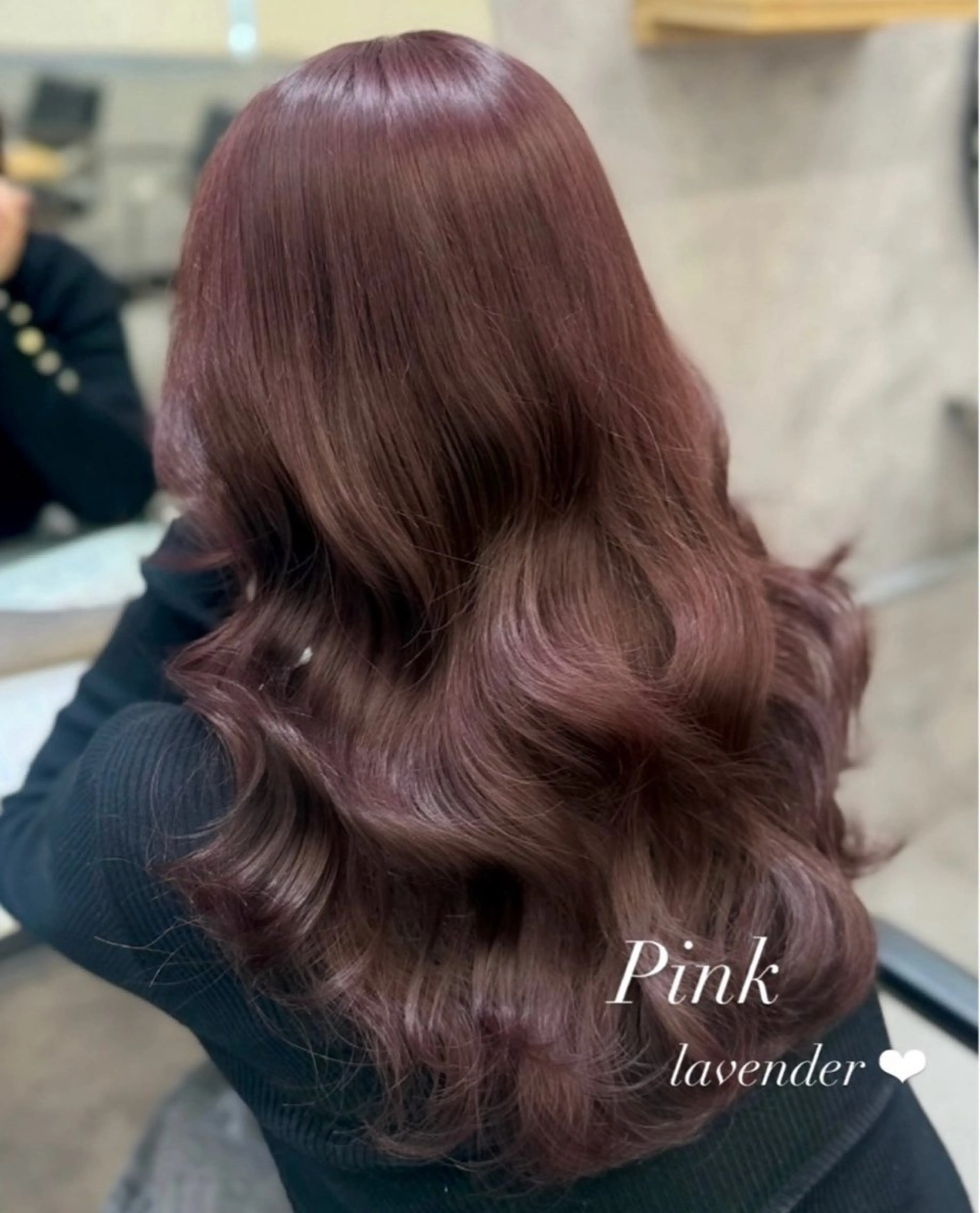 ロング ピンクラベンダー ヘアカラー トリートメント Mirai/ 艶カラー/暖色カラーのヘアスタイル