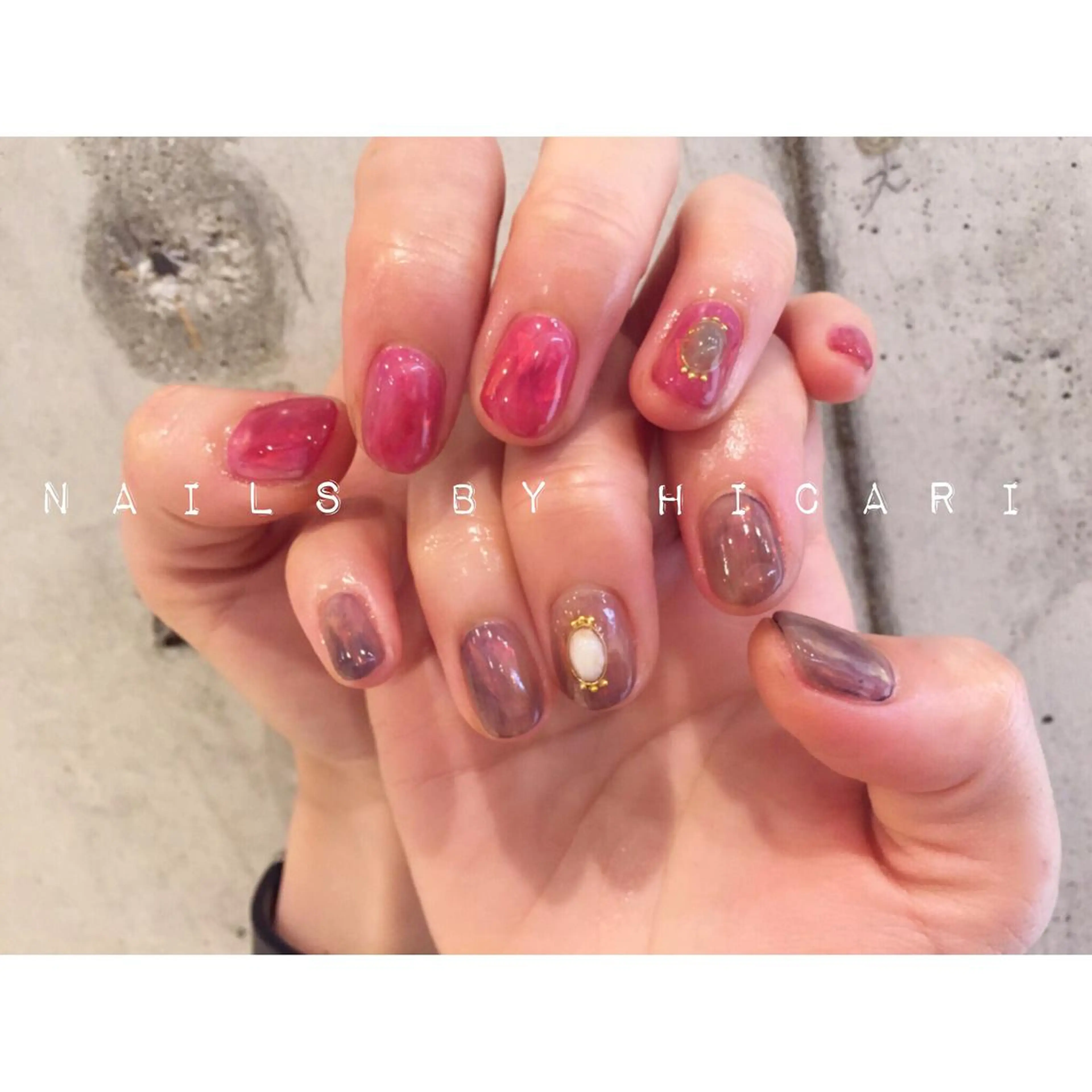 ショート カラー ネイル マツエク・マツパ ジェルネイル ニュアンスネイル パラジェル illum hicariのネイルデザイン