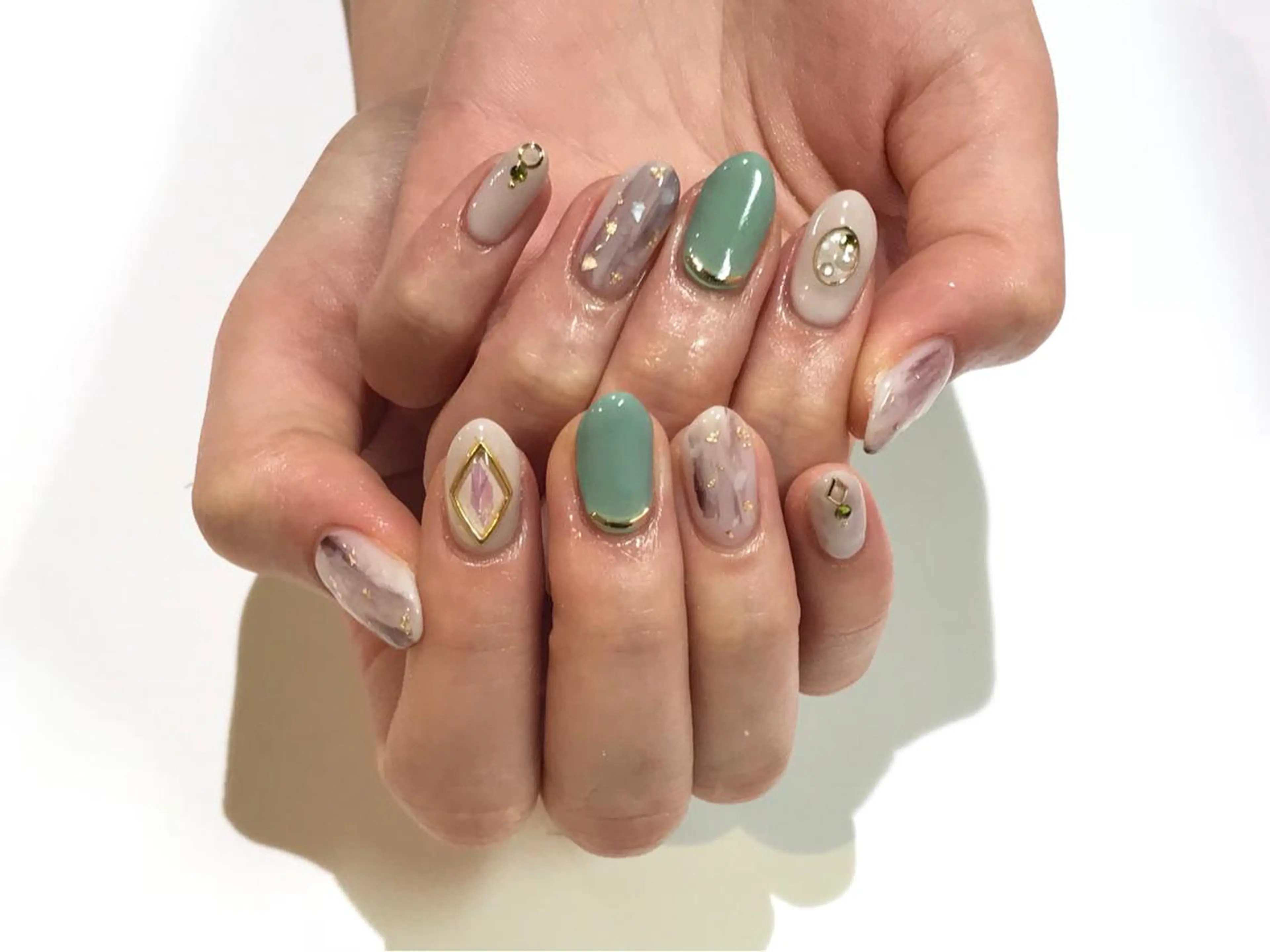 ネイル 舞田 苑香のネイルデザイン