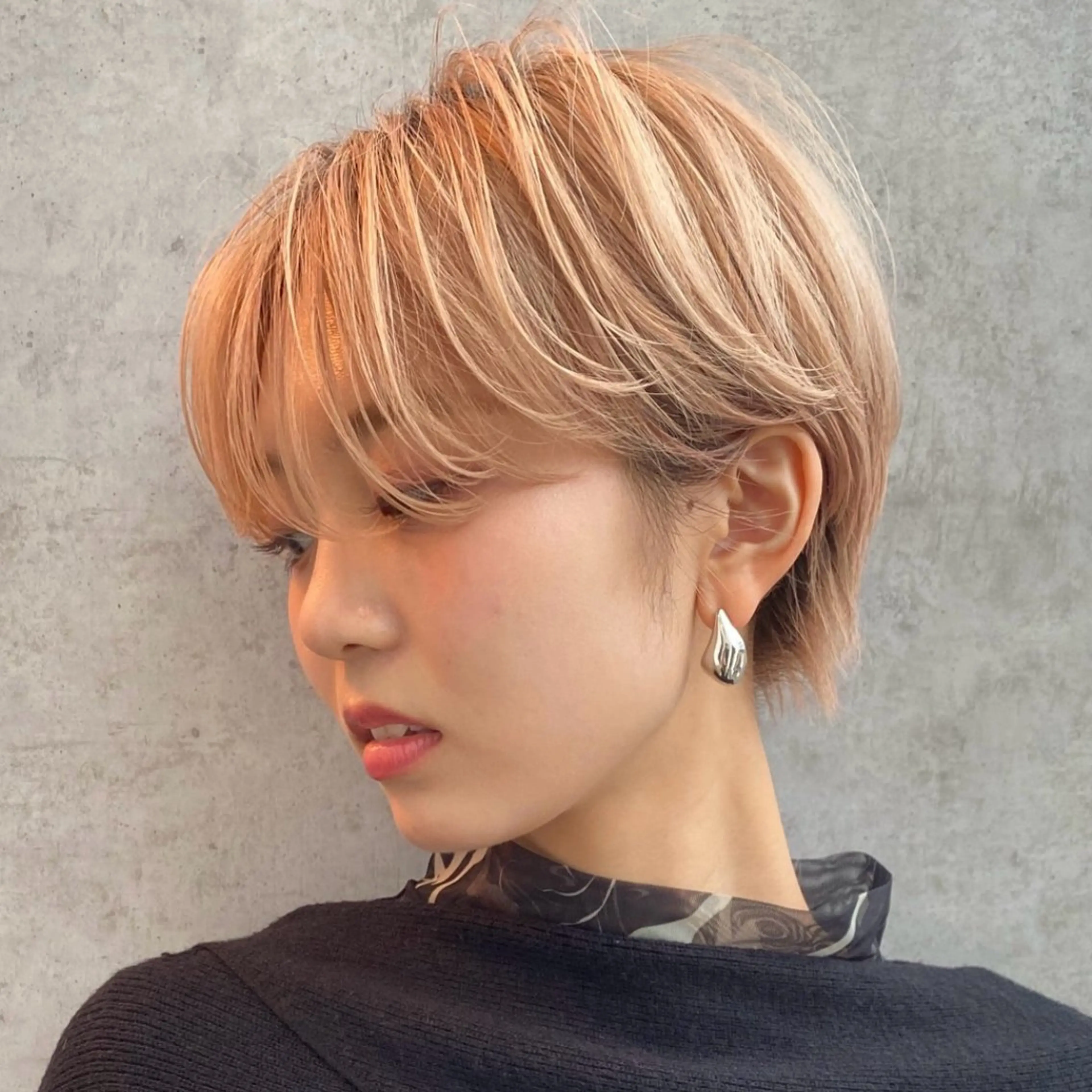 ショート カラー ショートボブ 丸みショート 透明感カラー ボブ ショートヘア カット ヘアカラー トリートメント ショート/ボブ/パー マ原宿🪷Akinaのヘアスタイル