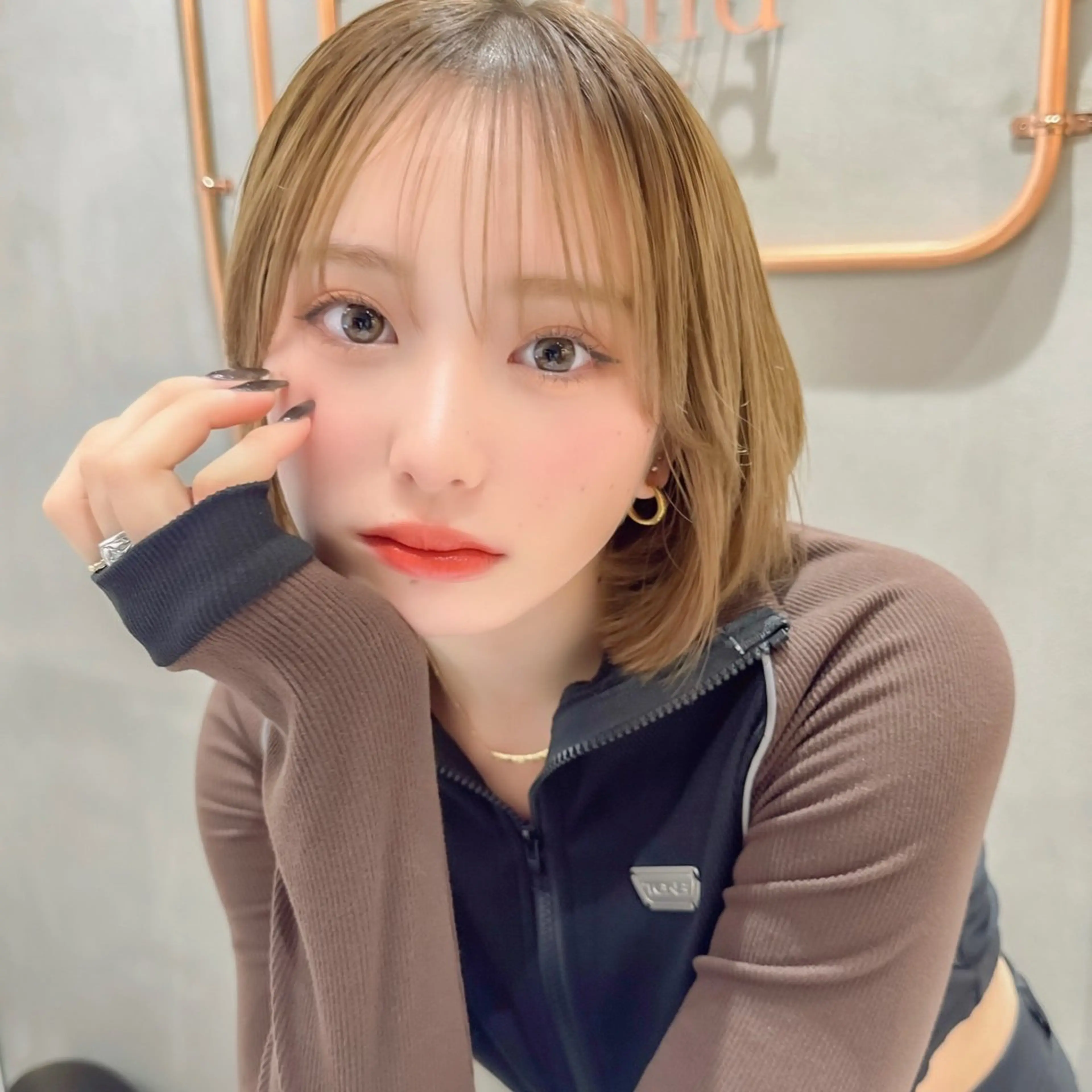 ミニモ限定🎉半額🎉人気no.1ケアNカラー🌈+カット+3stepTr+🧡韓国式水トリートメント+超音波アイロンの写真