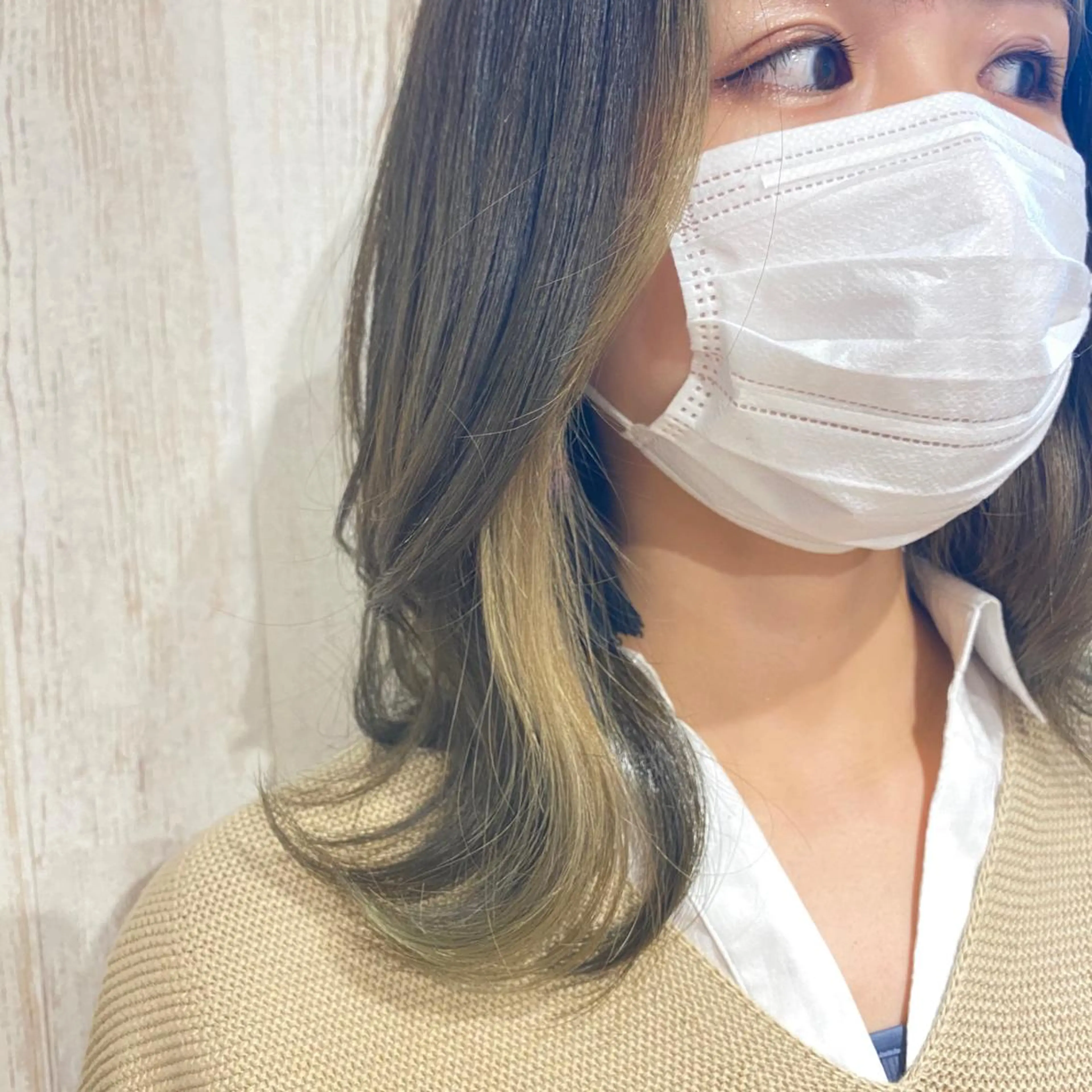 ミディアム カラー インナーカラー 大場 優のヘアスタイル