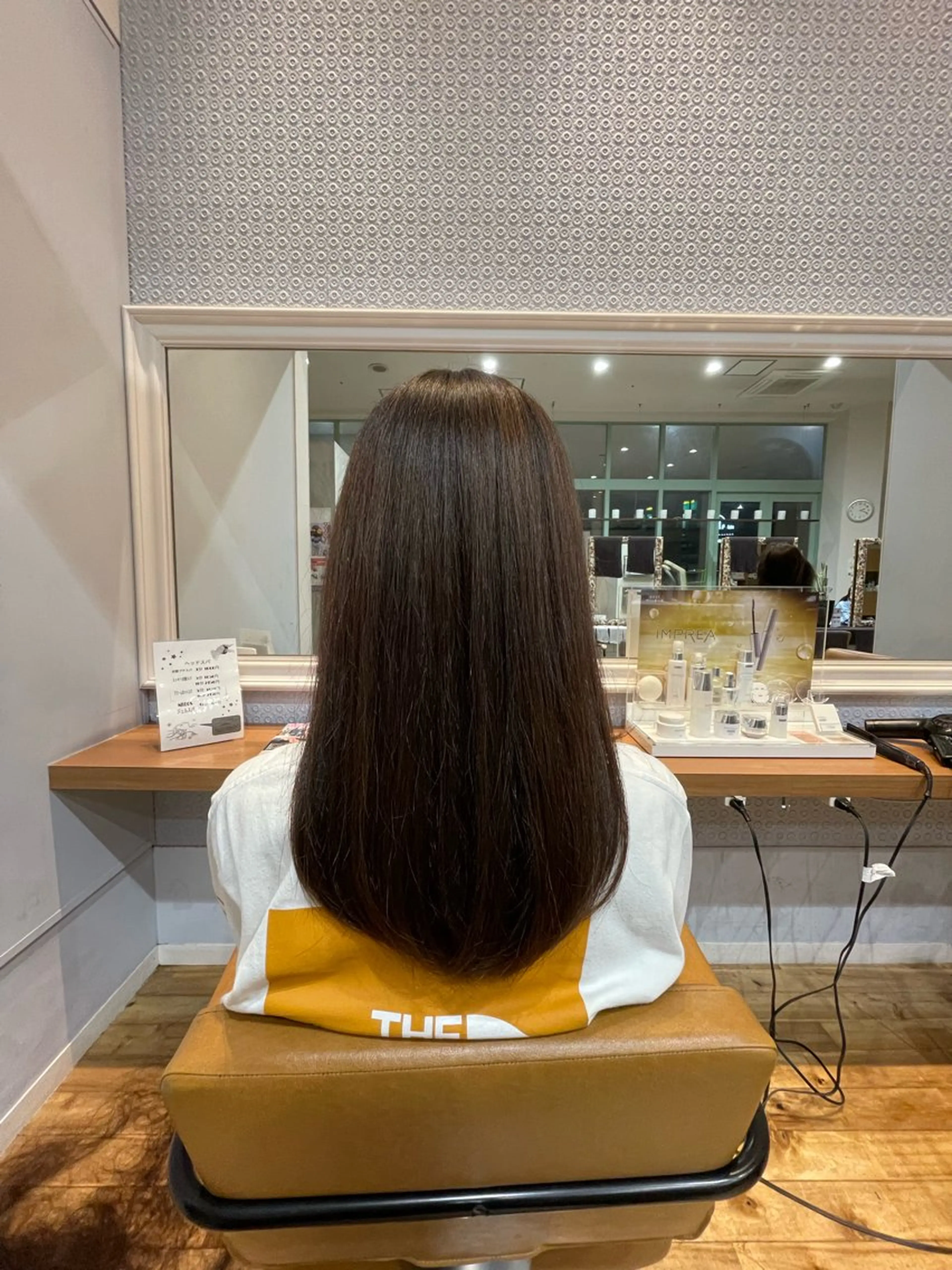 ロング くすみ あやなのヘアスタイル