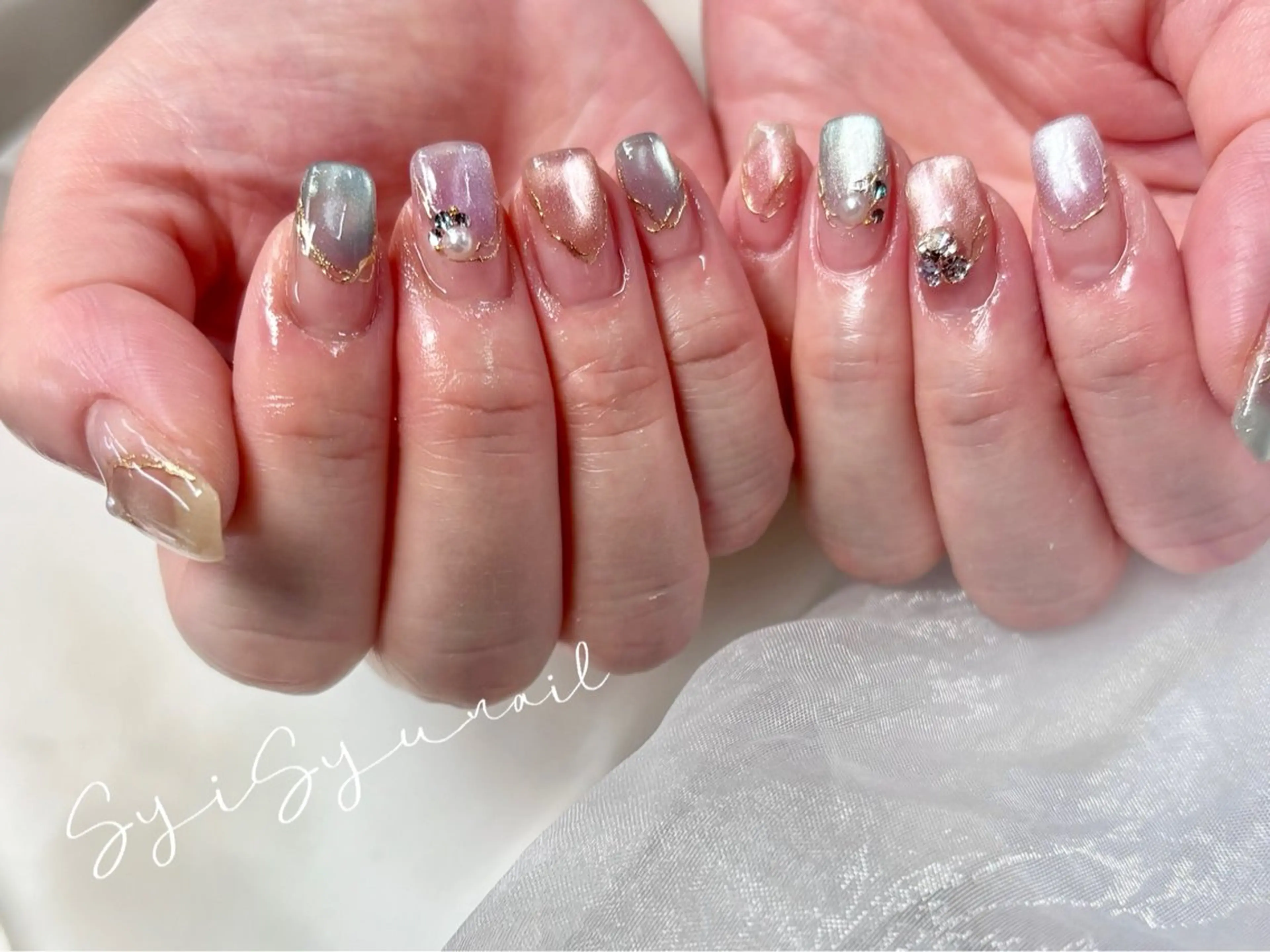 ショート SyiSyu なんば本店のネイルデザイン